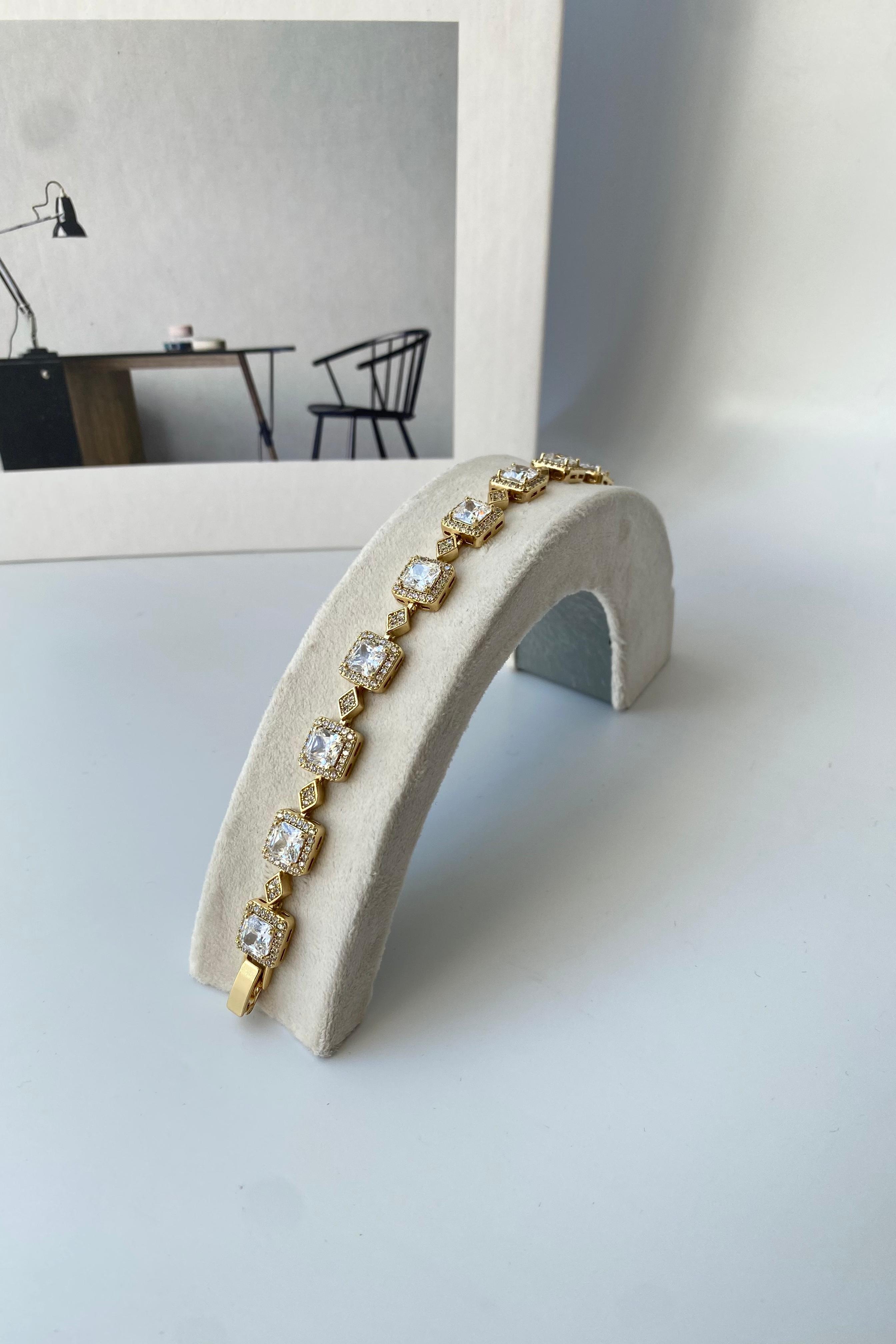 KARE BAGET SIRALI BİLEZİK