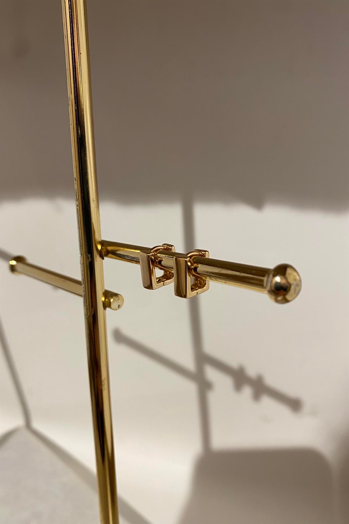 KARE HALKA KÜPE 1cm