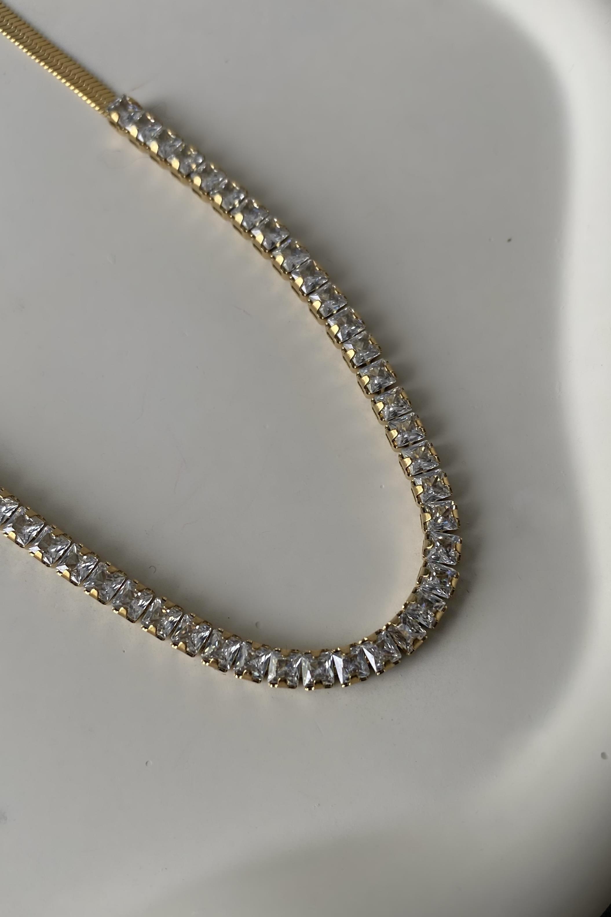 KARE TAŞLI İTALYAN ZİNCİR KOLYE