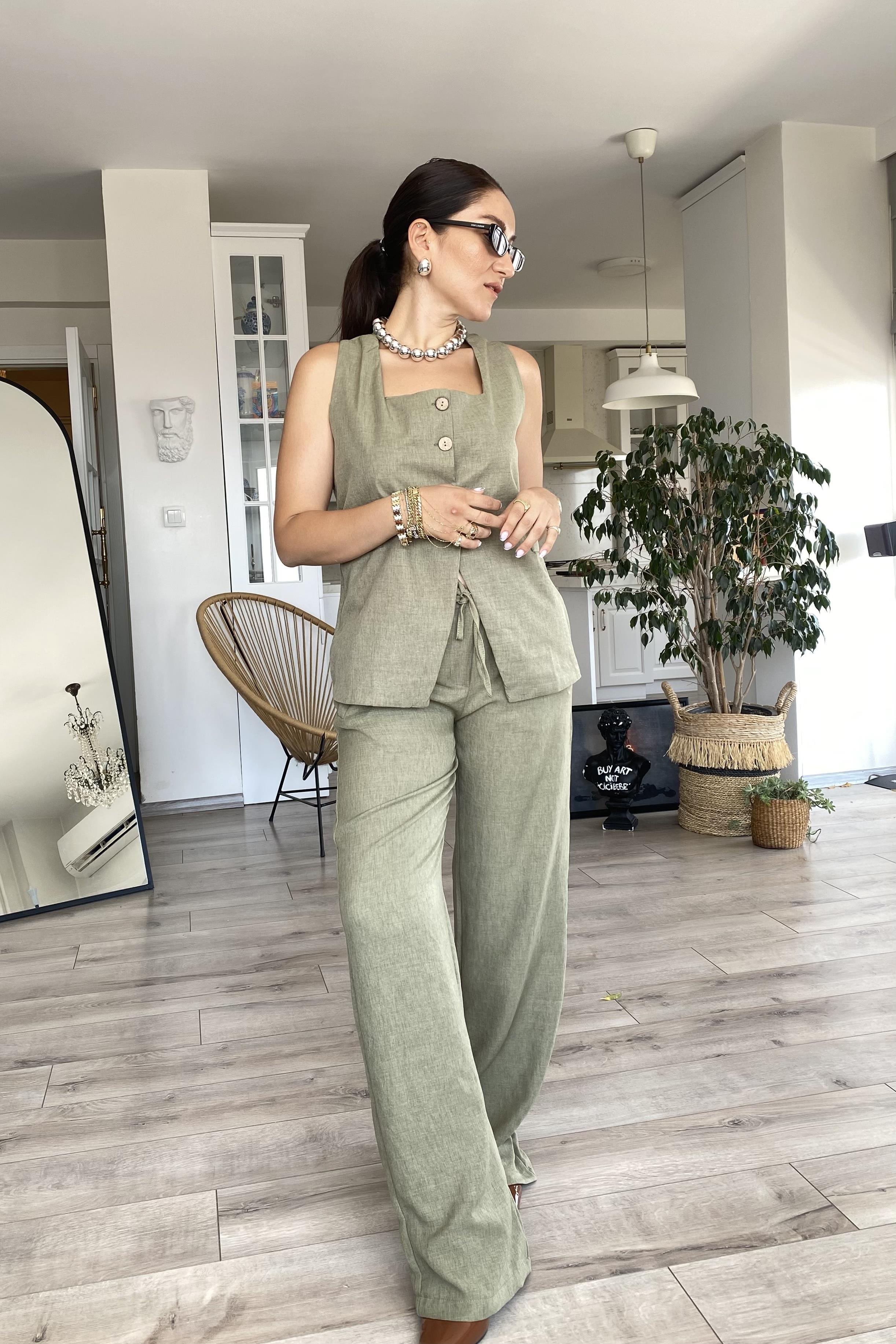 KARE YAKA BAĞLAMALI TAKIM/0242