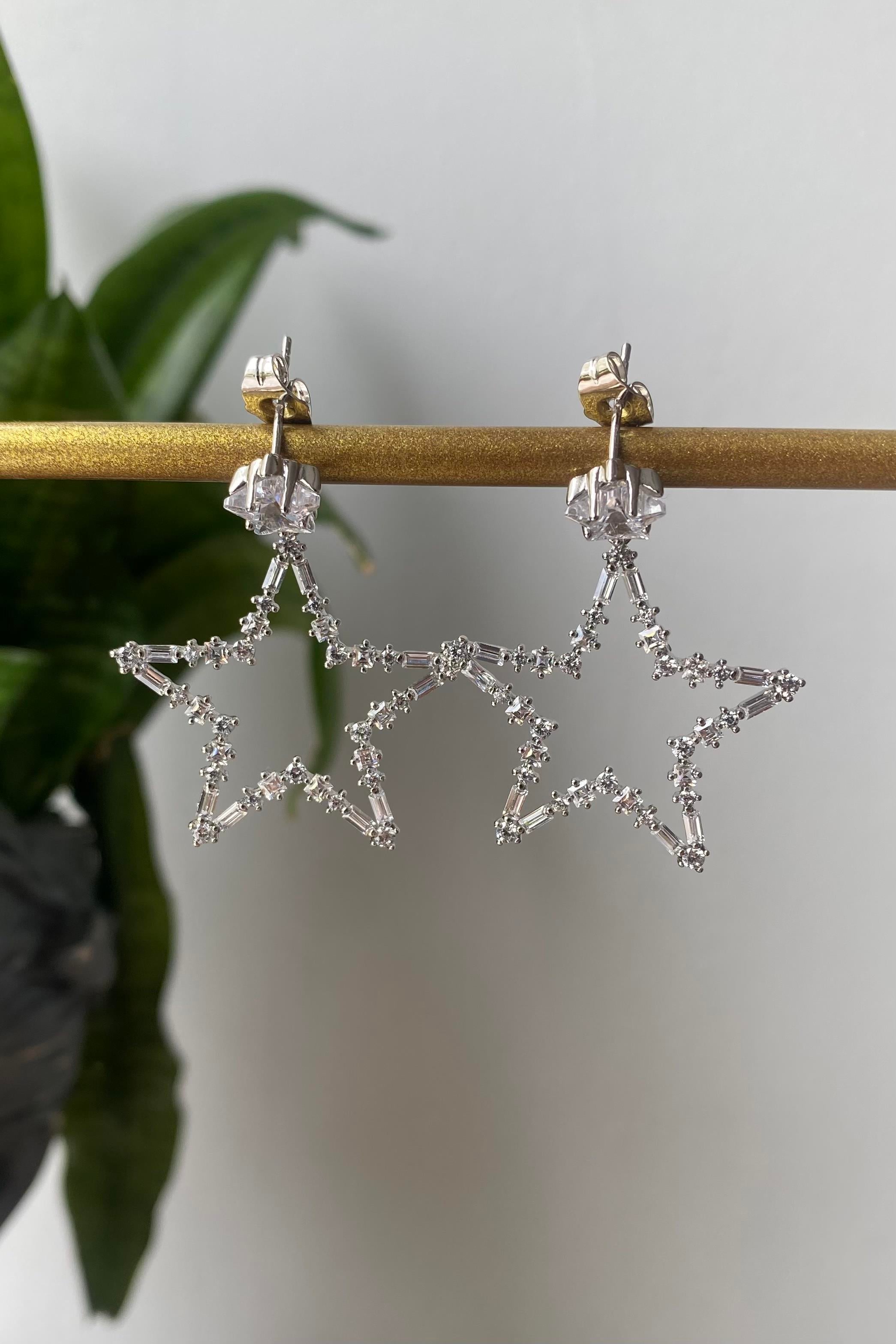 KESME TAŞLI YILDIZ KÜPE