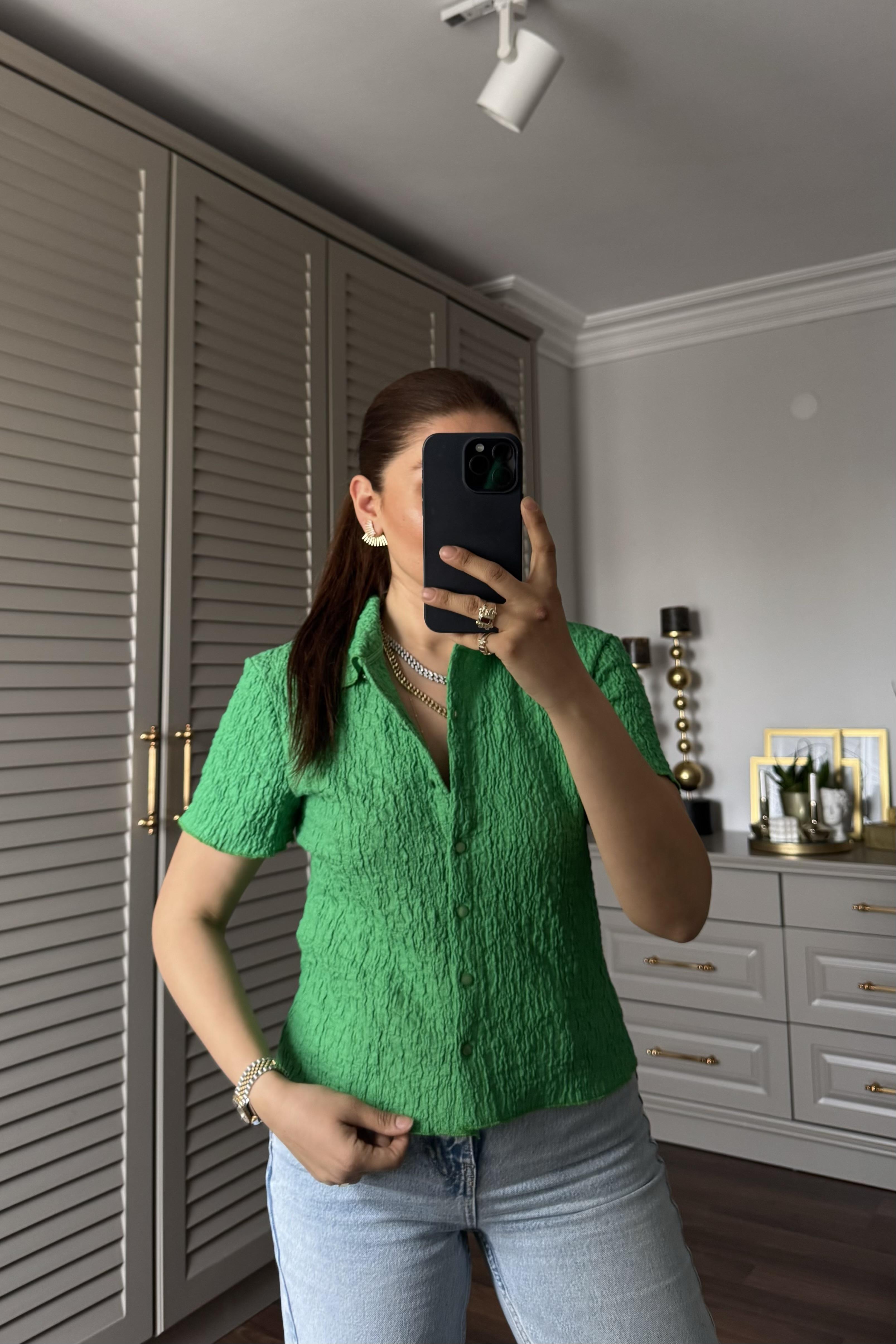 KISA KOL BUBBLE GÖMLEK