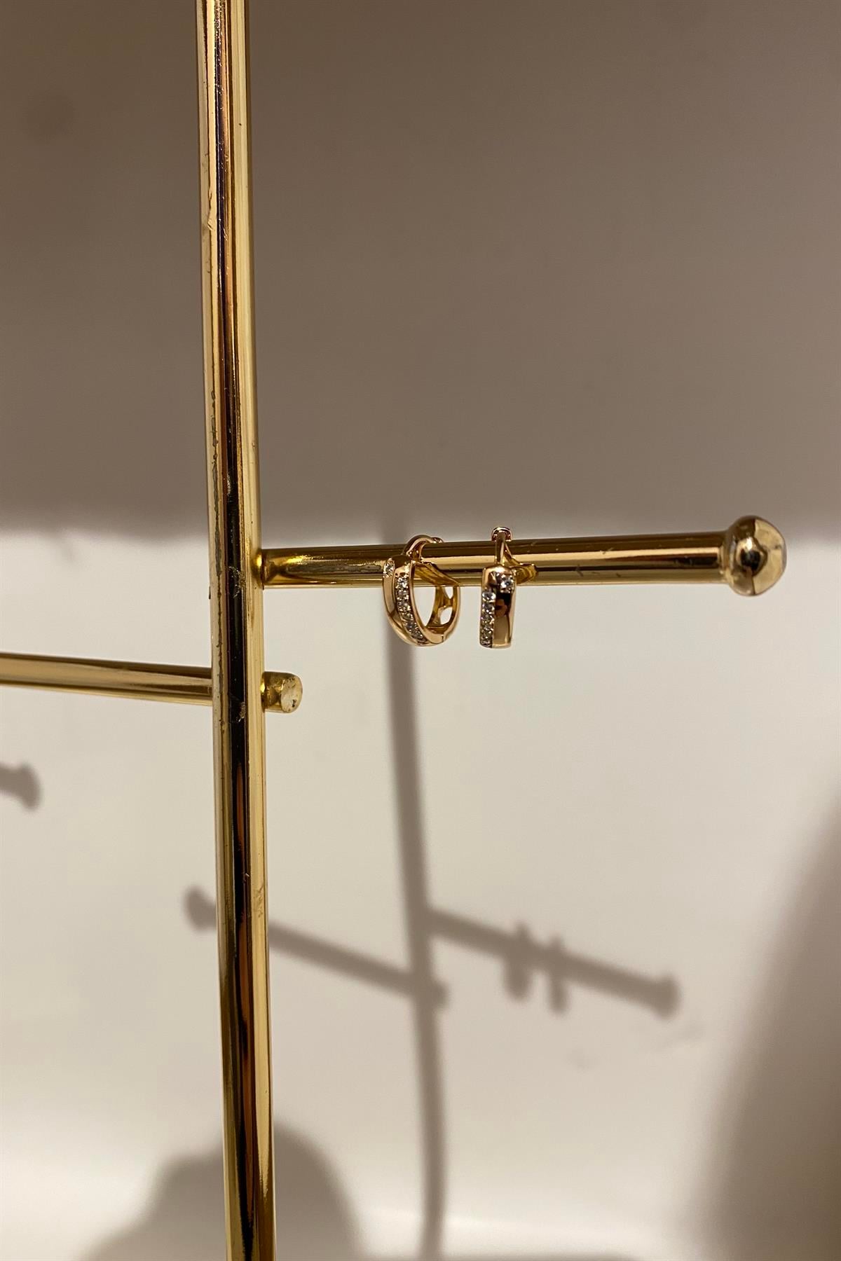 KLASİK ÇİFT TARAFI TAŞLI İNCE HALKA KÜPE 1,2cm