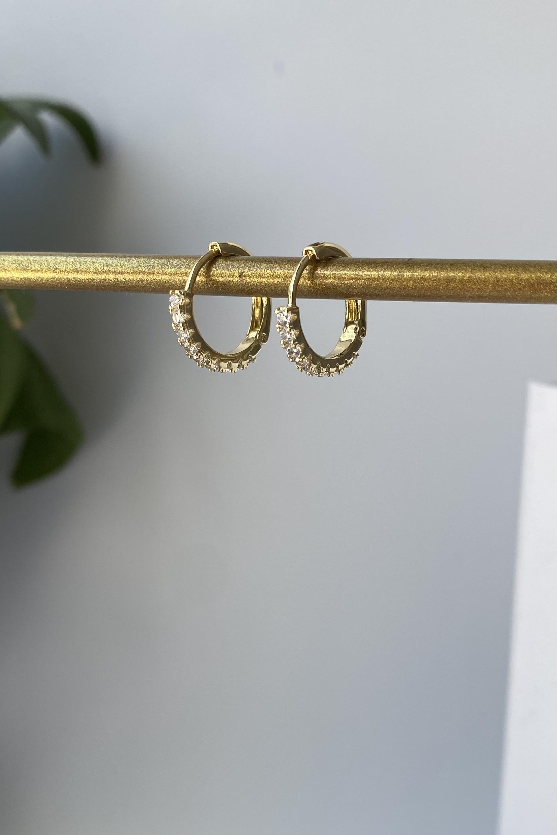 KLASİK TAŞLI HALKA KÜPE 1.5CM