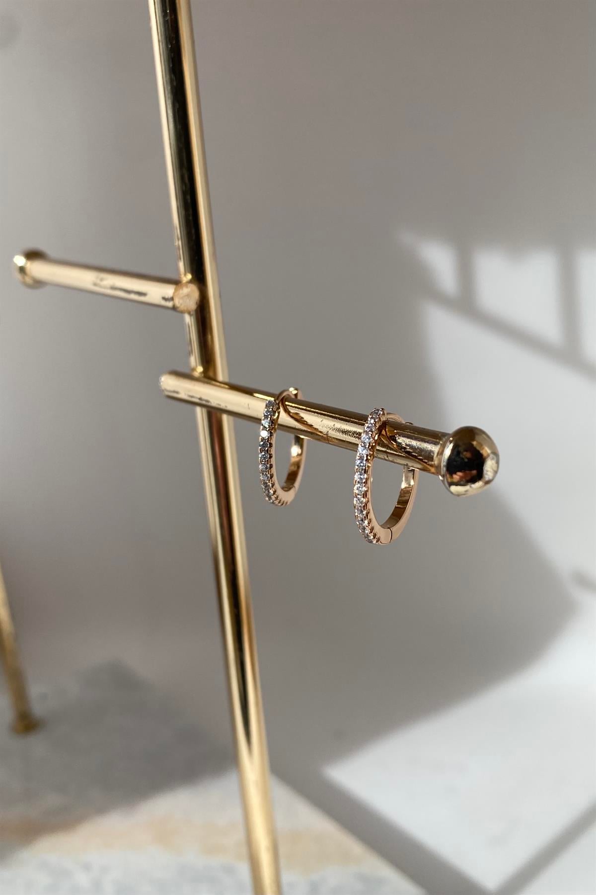 KLASİK TAŞLI HALKA KÜPE 1,5cm