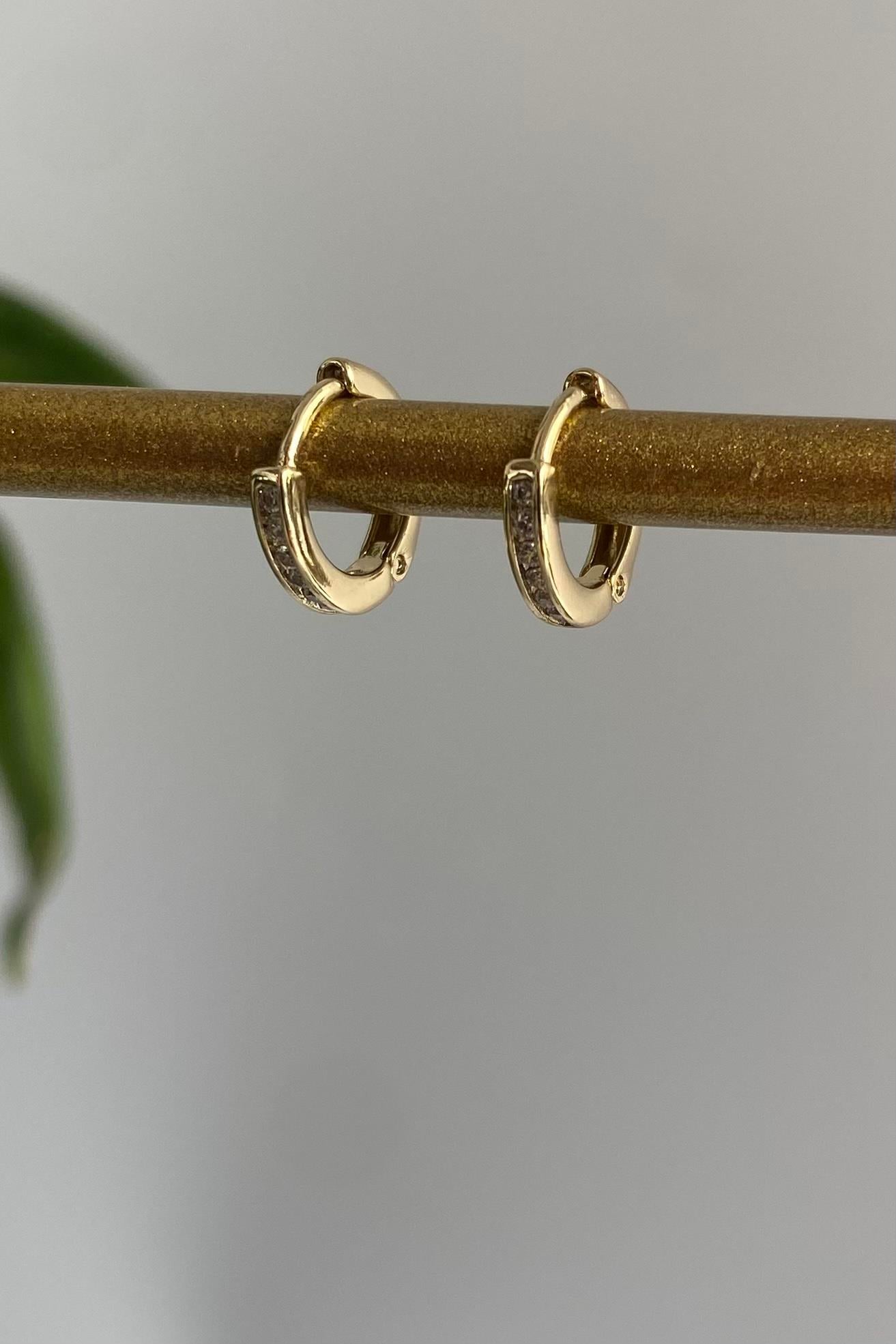 KLASİK TAŞLI HALKA KÜPE 1cm