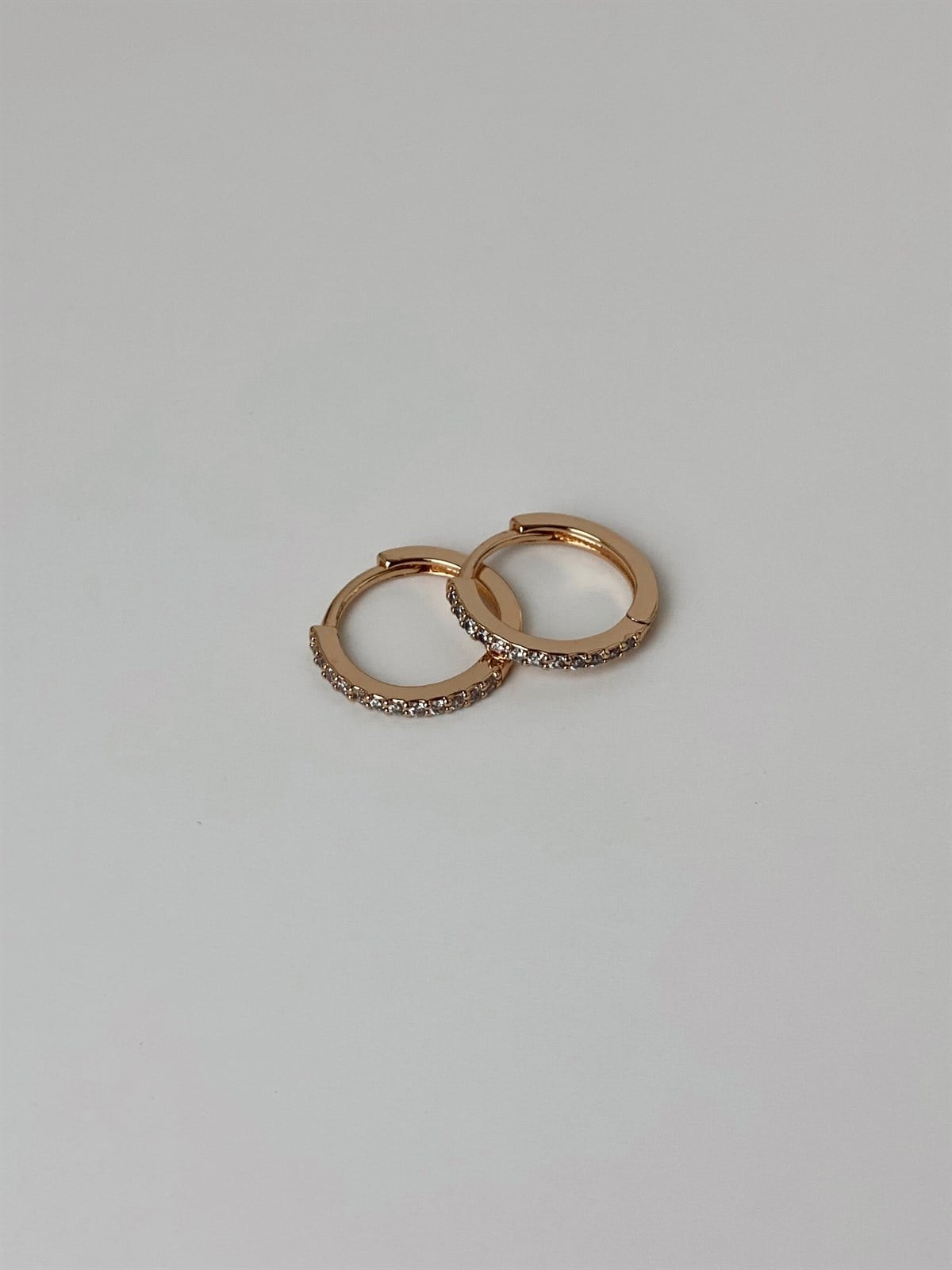 KLASİK TAŞLI HALKA KÜPE 3cm