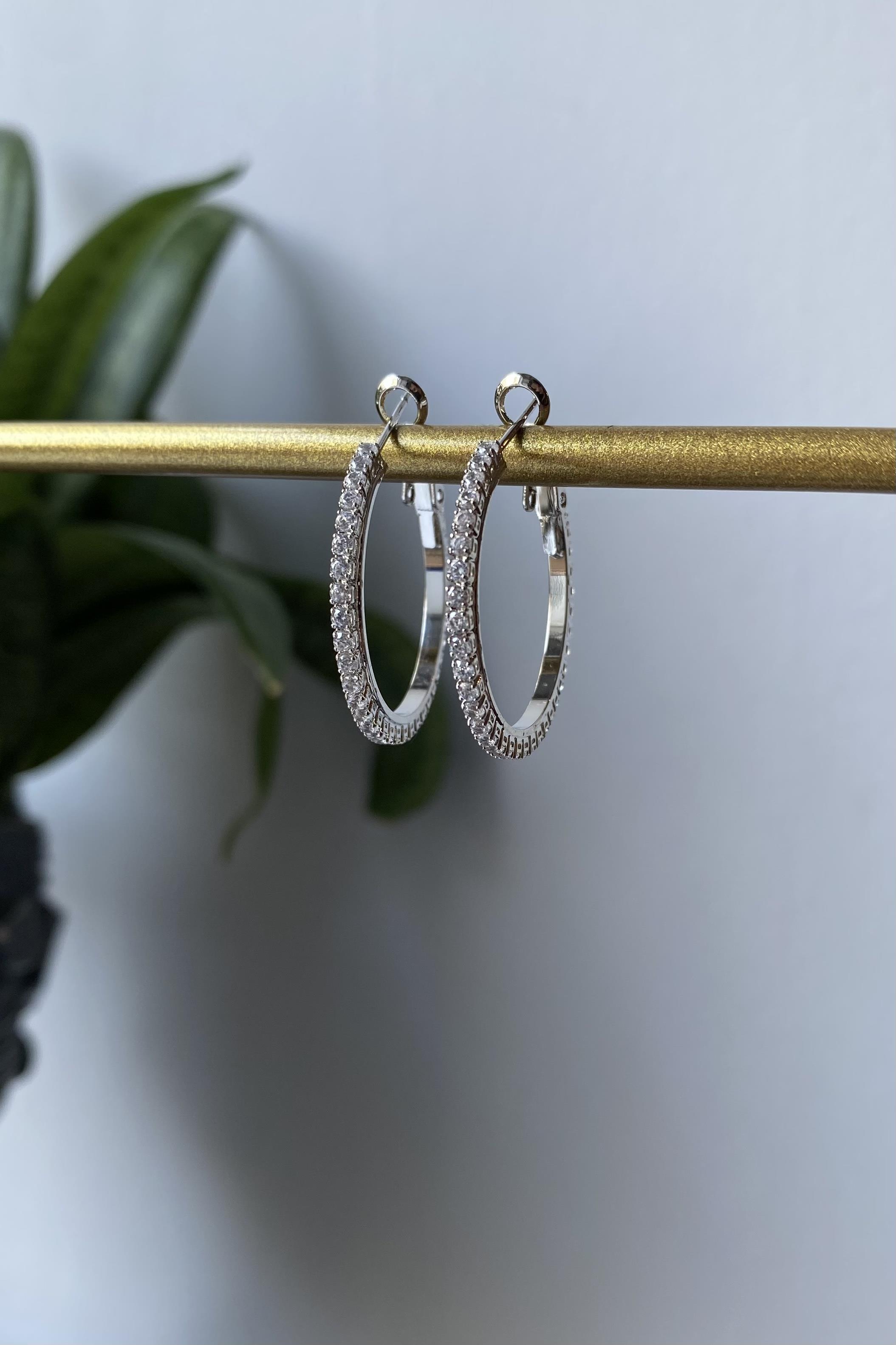 KLASİK TAŞLI HALKA KÜPE 3CM