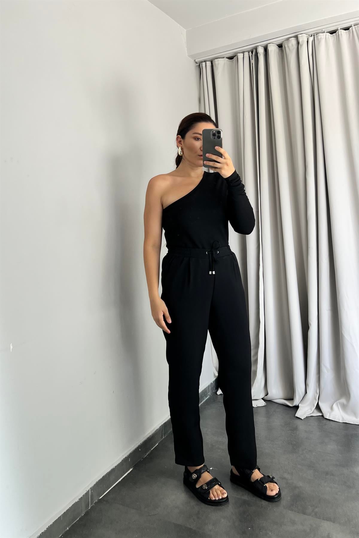 KREP BELİ İPLİ HAVUÇ PANTOLON