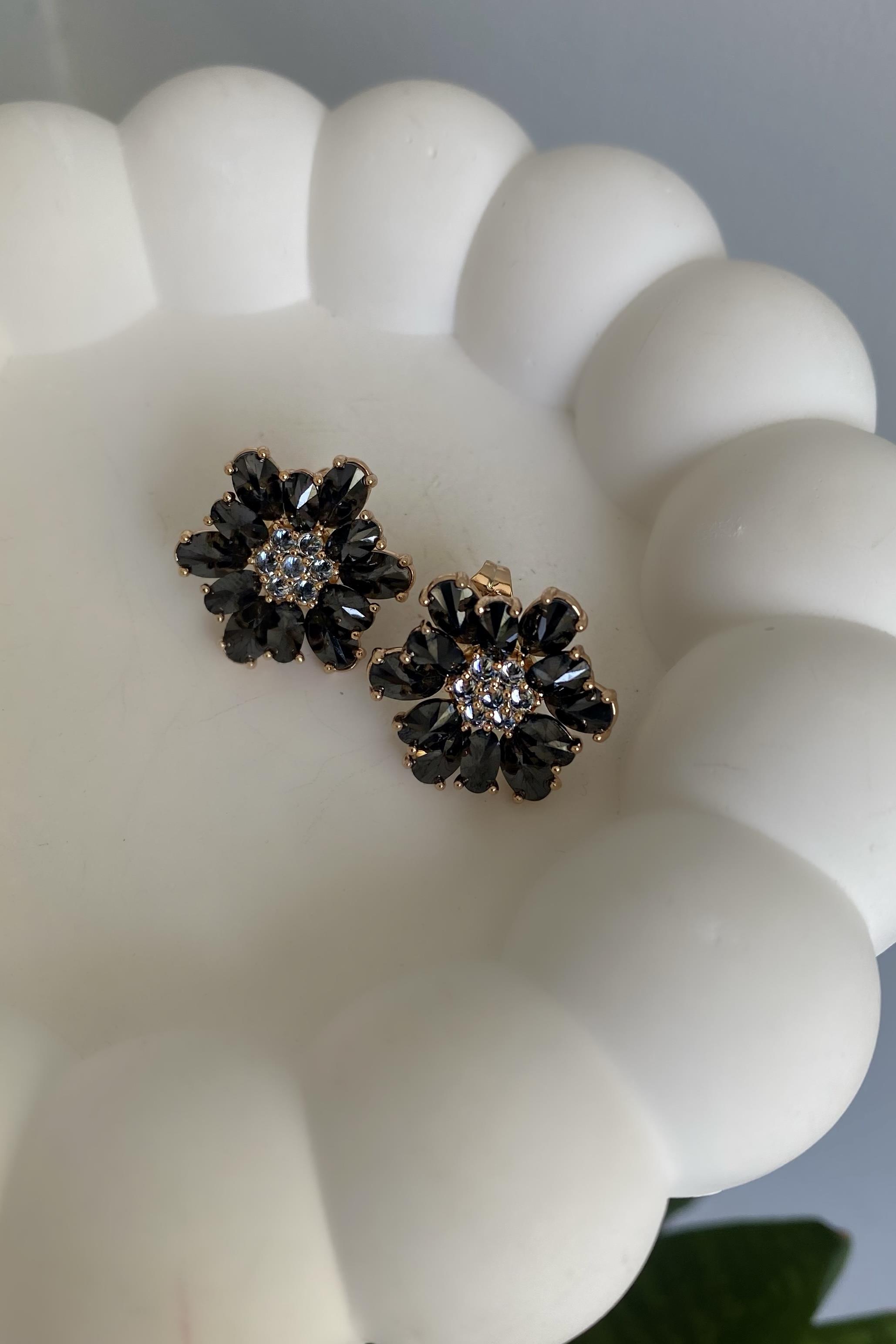 KRİSTAL TAŞLI ÇİÇEK KÜPE