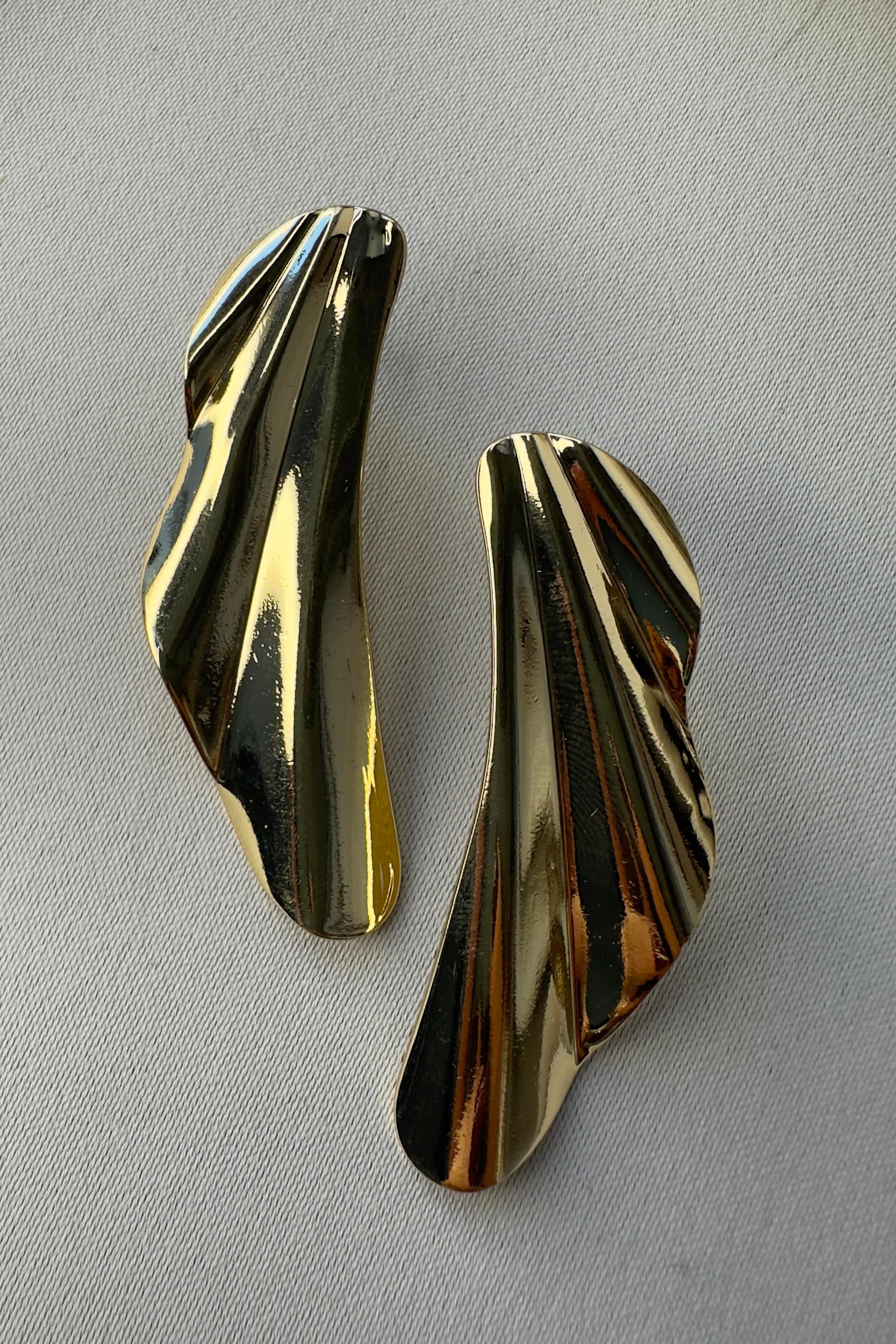 KÜÇÜK YAPRAK KÜPE