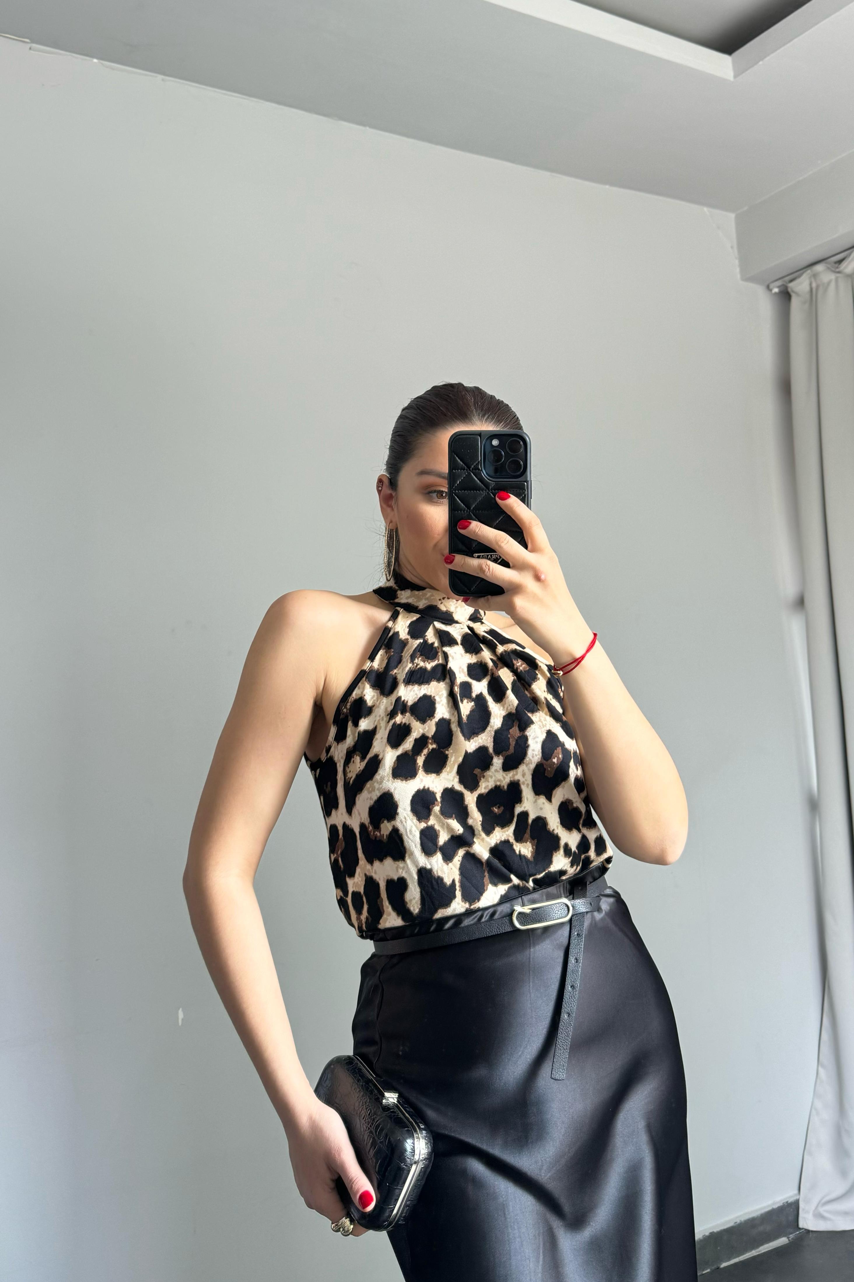 LEOPAR DESENLİ HALTER YAKA BLUZ