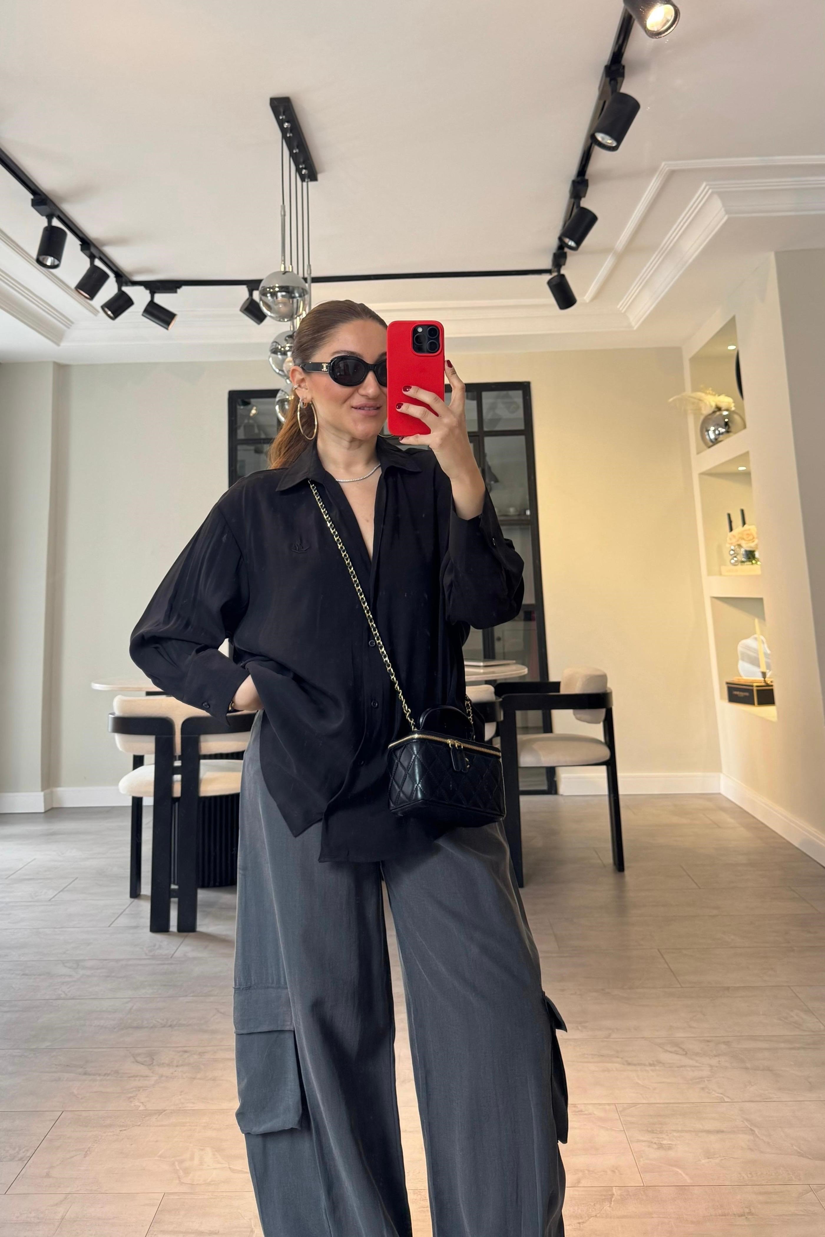 V YAKA KUŞ NAKIŞLI GÖMLEK