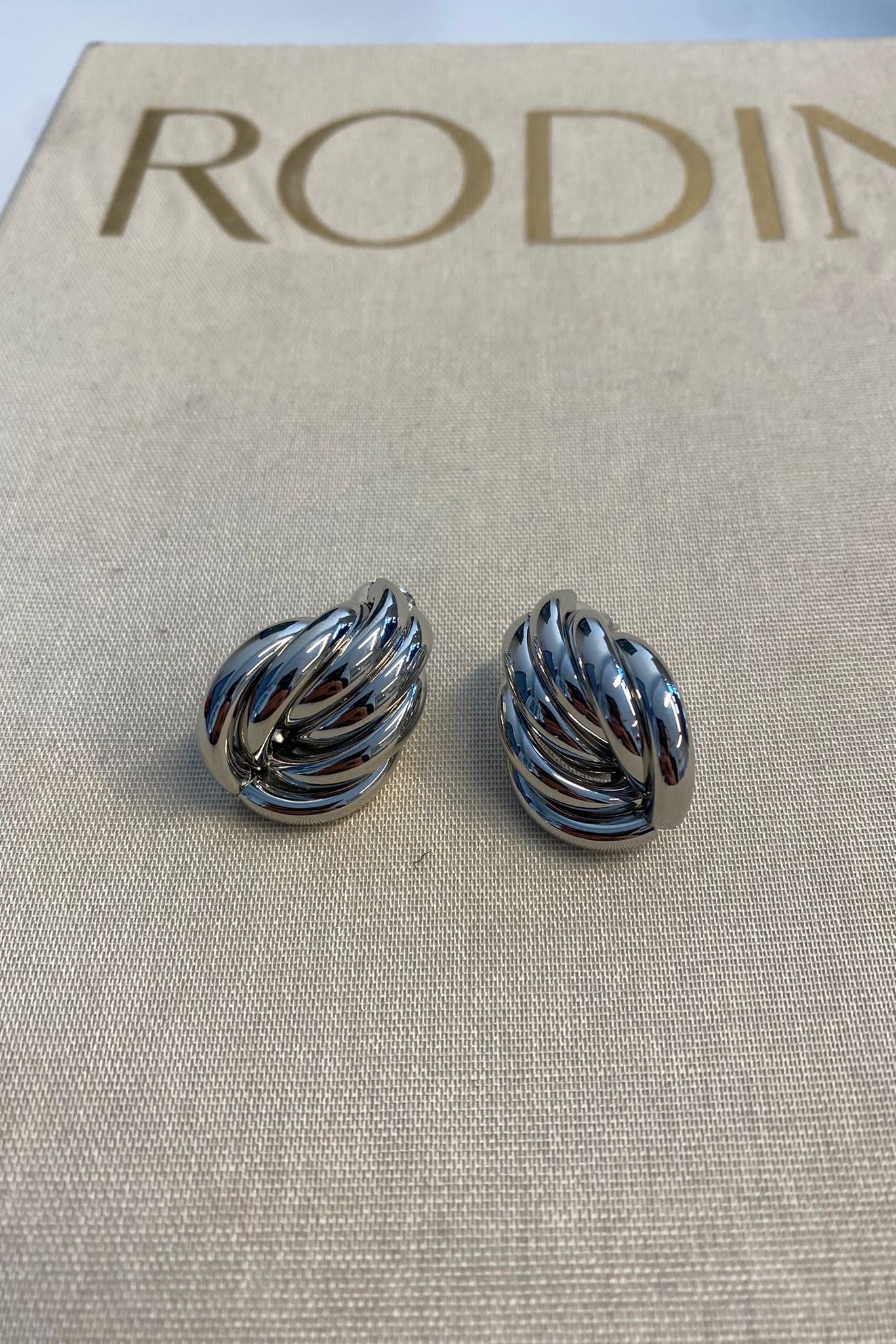 DÜĞÜM SARMAL ÇİVİ KÜPE