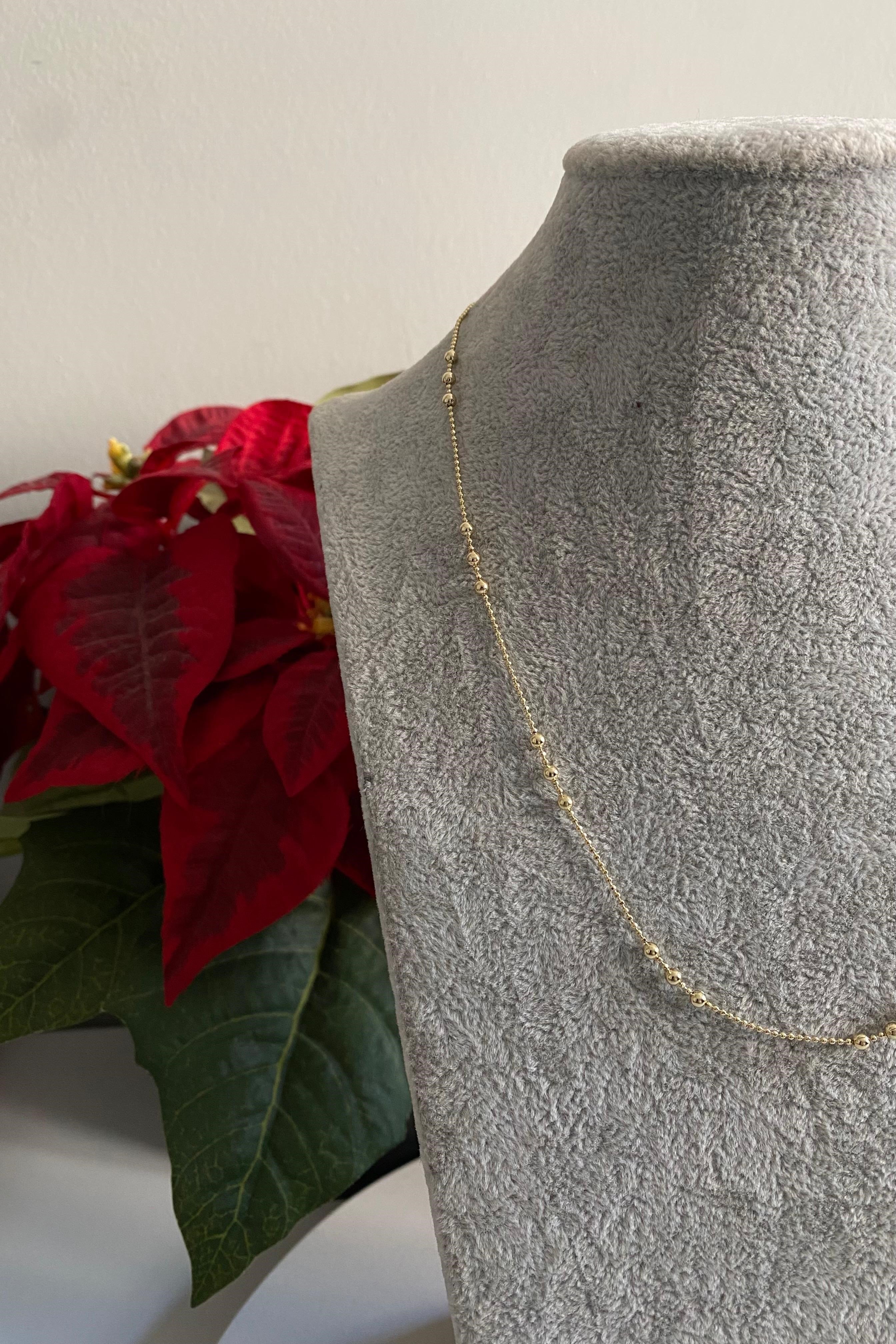 ÜÇ TOPÇUK SIRALI KOLYE 50CM