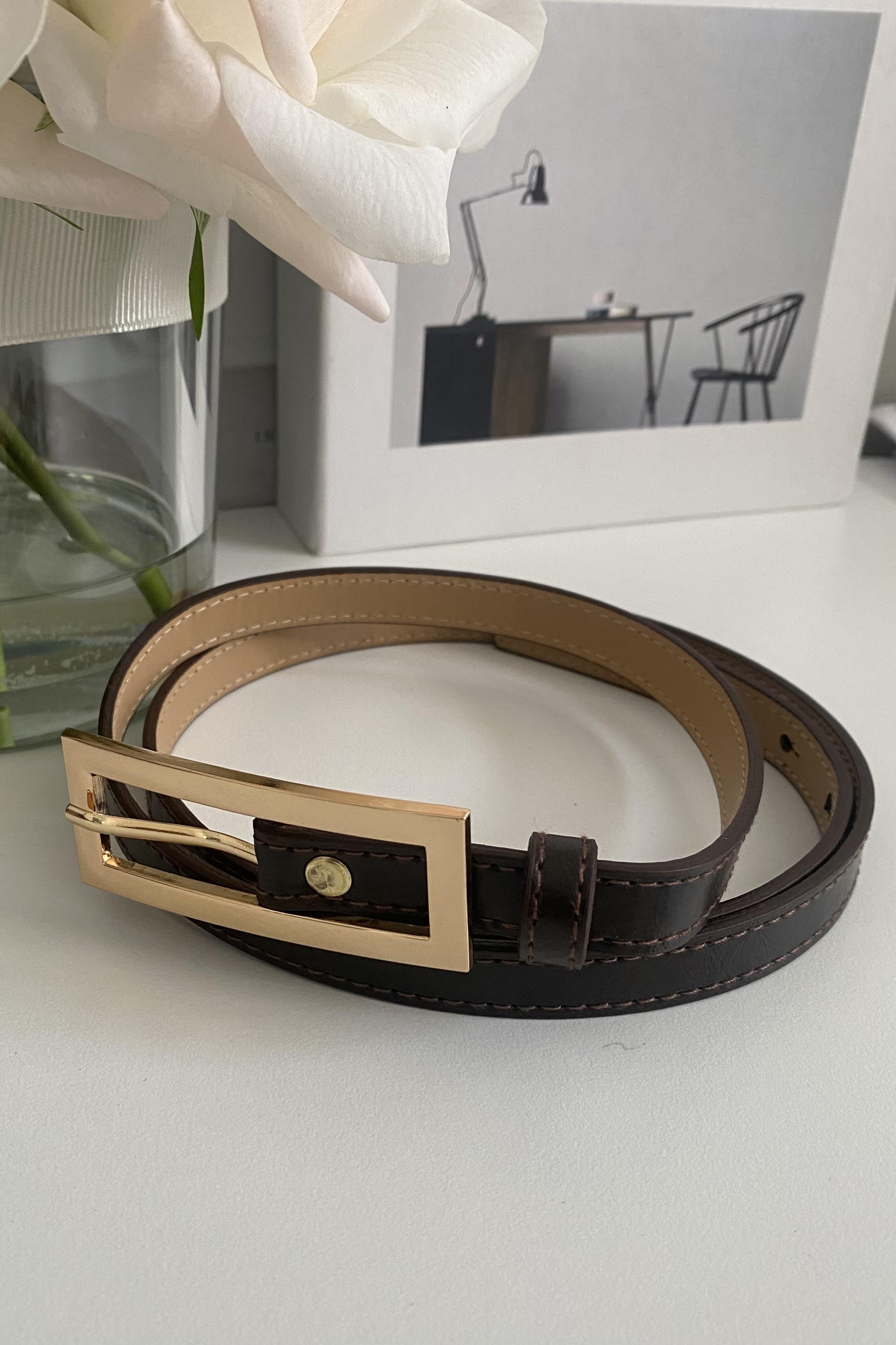 DİKDÖRTGEN TOKALI GOLD KEMER