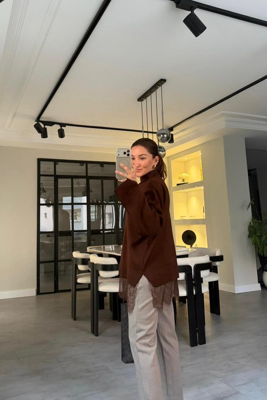 ETEK UCU DANTELLİ DİK YAKA KAZAK/0136