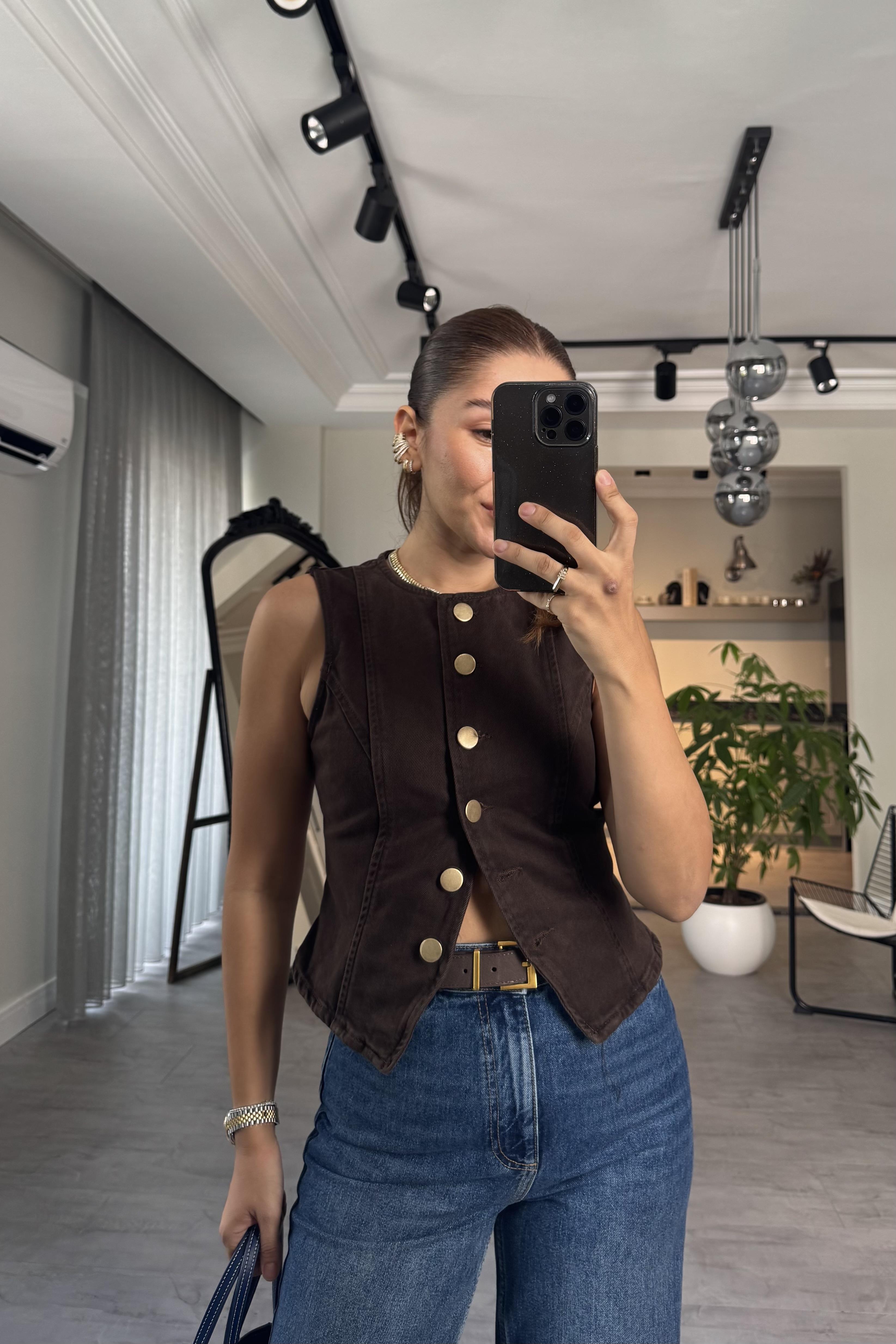 GOLD DÜĞMELİ GABARDİN YELEK