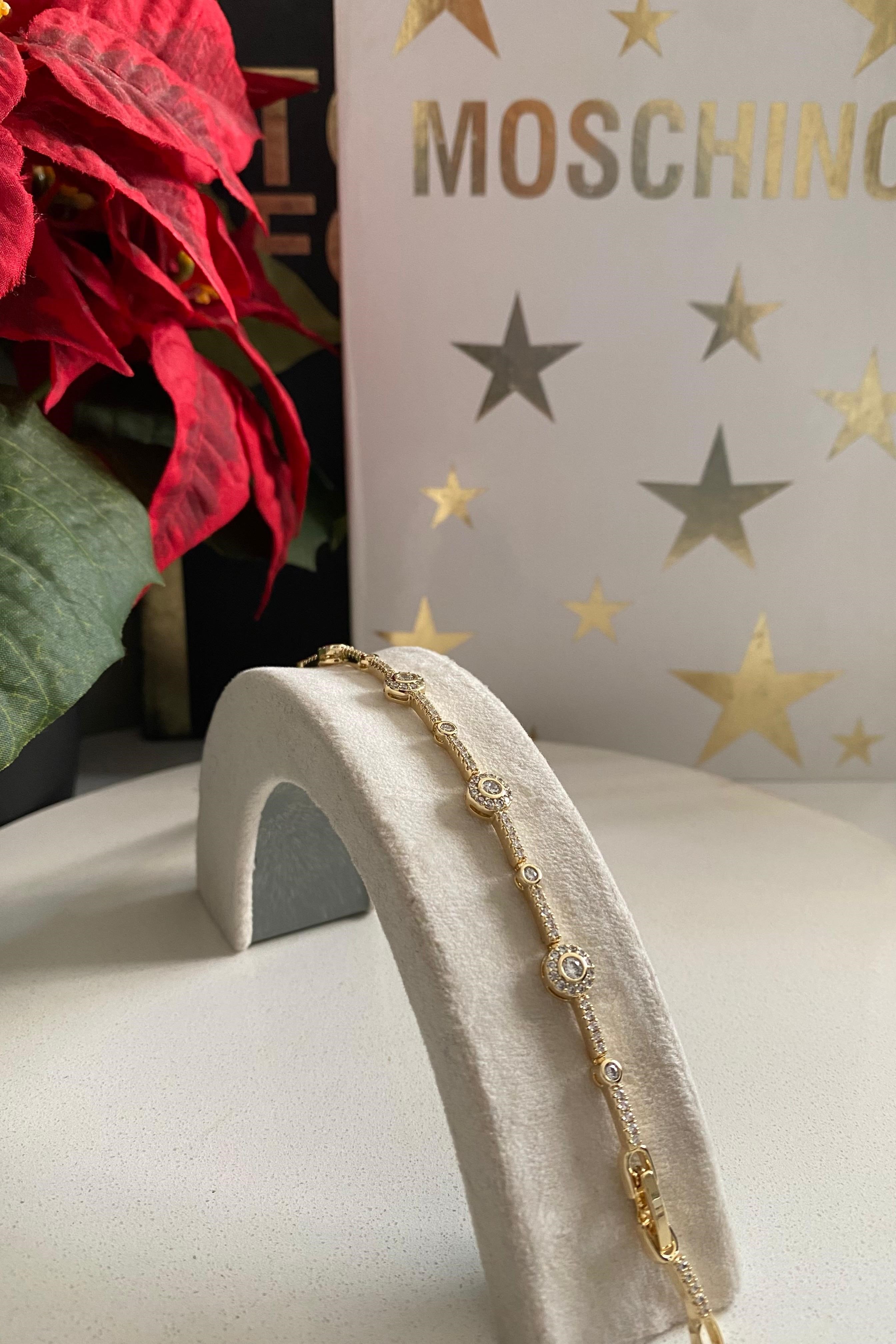 YUVARLAK BAGET TAŞ SIRALI BİLEZİK