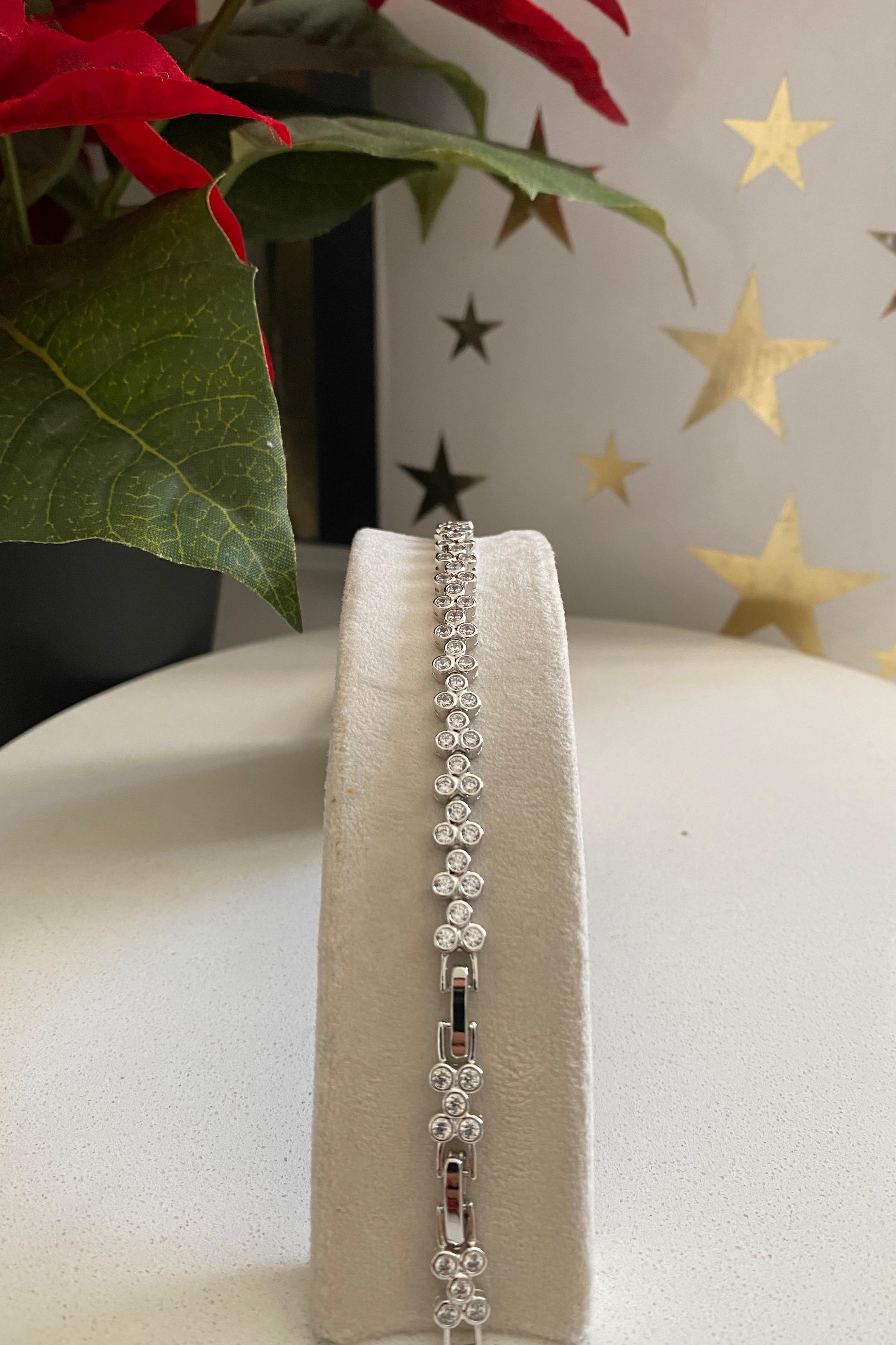 ÜÇ TAŞ TOPÇUK BİLEZİK