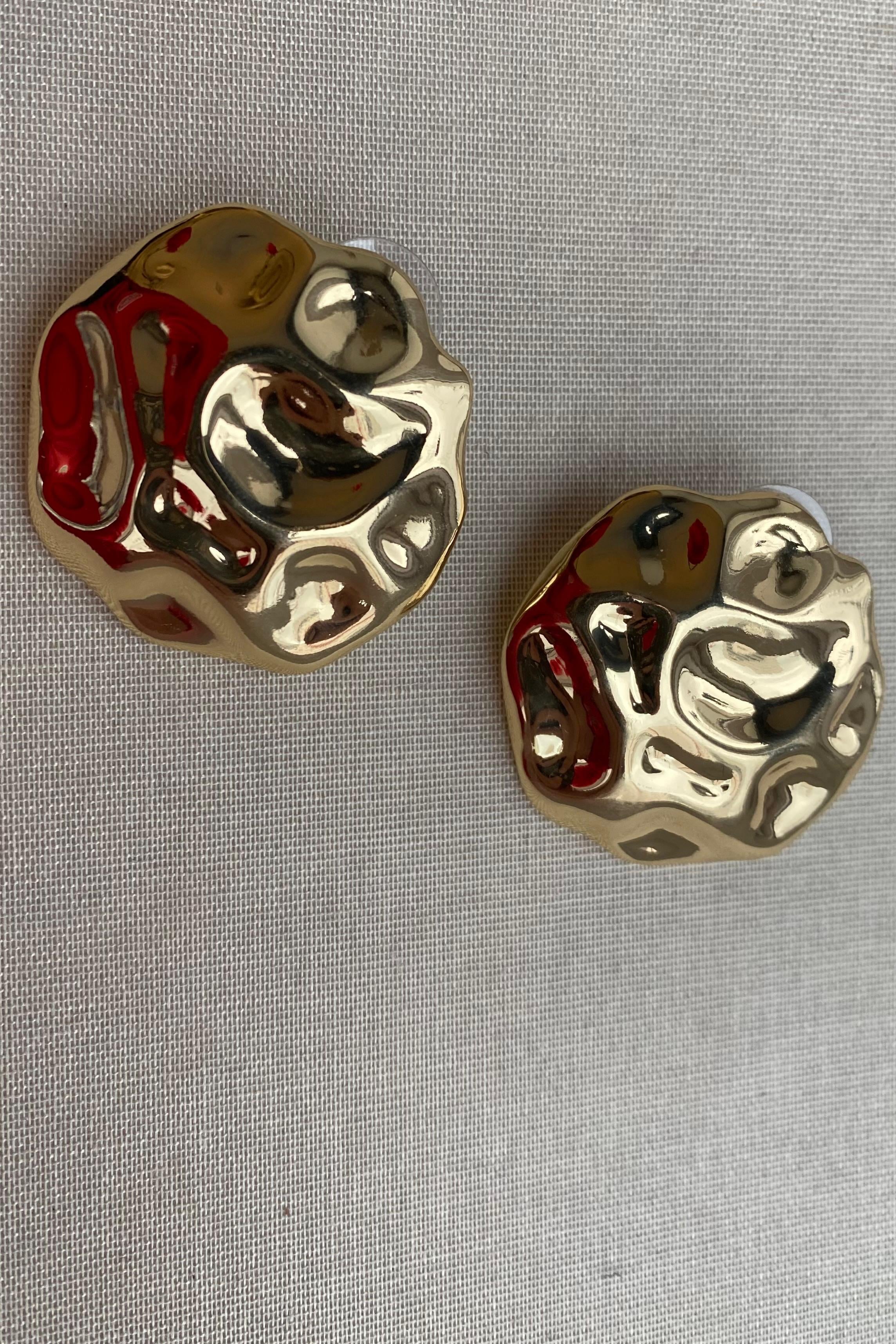 YUVARLAK BOMBE PLAKA KÜPE