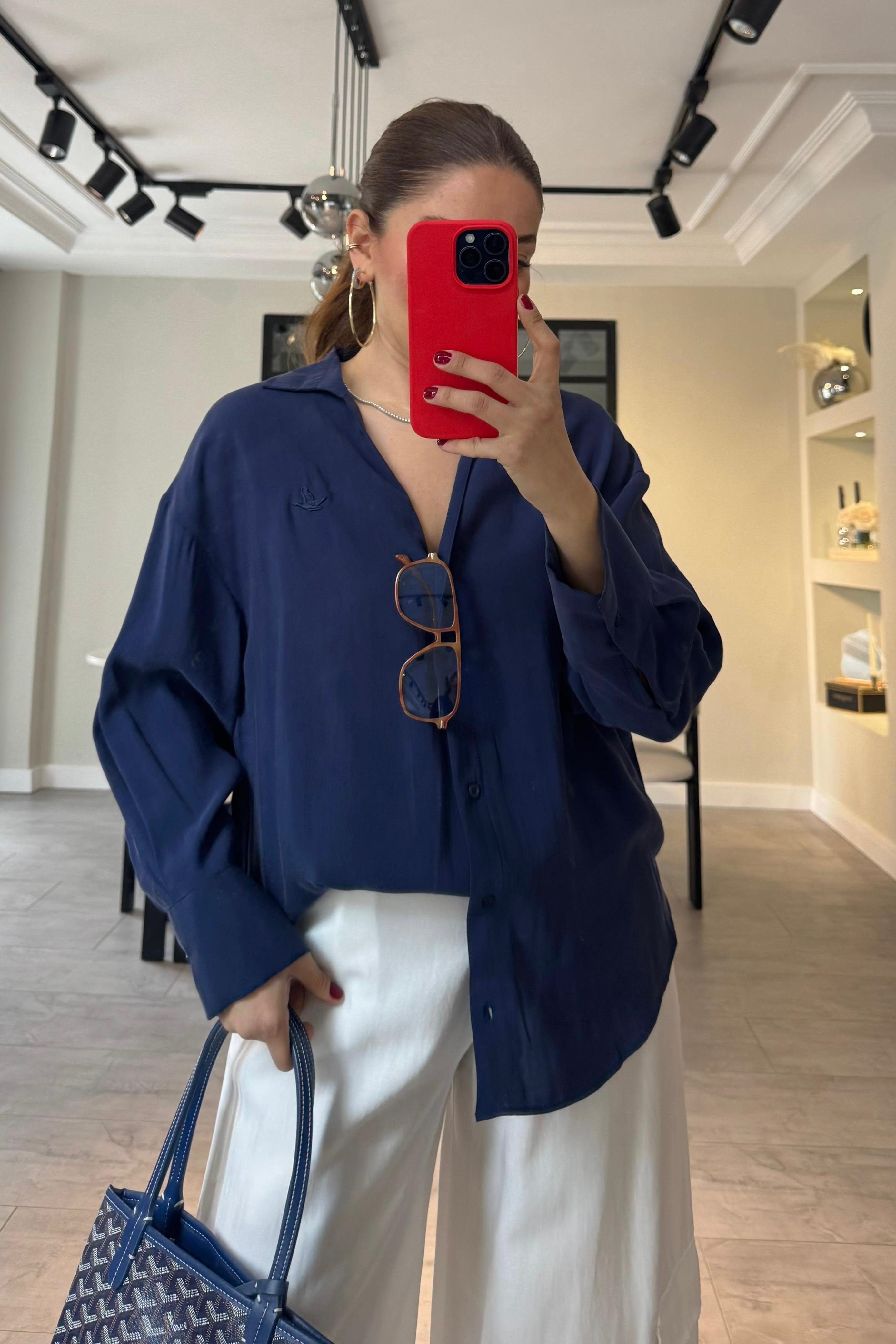 V YAKA KUŞ NAKIŞLI GÖMLEK