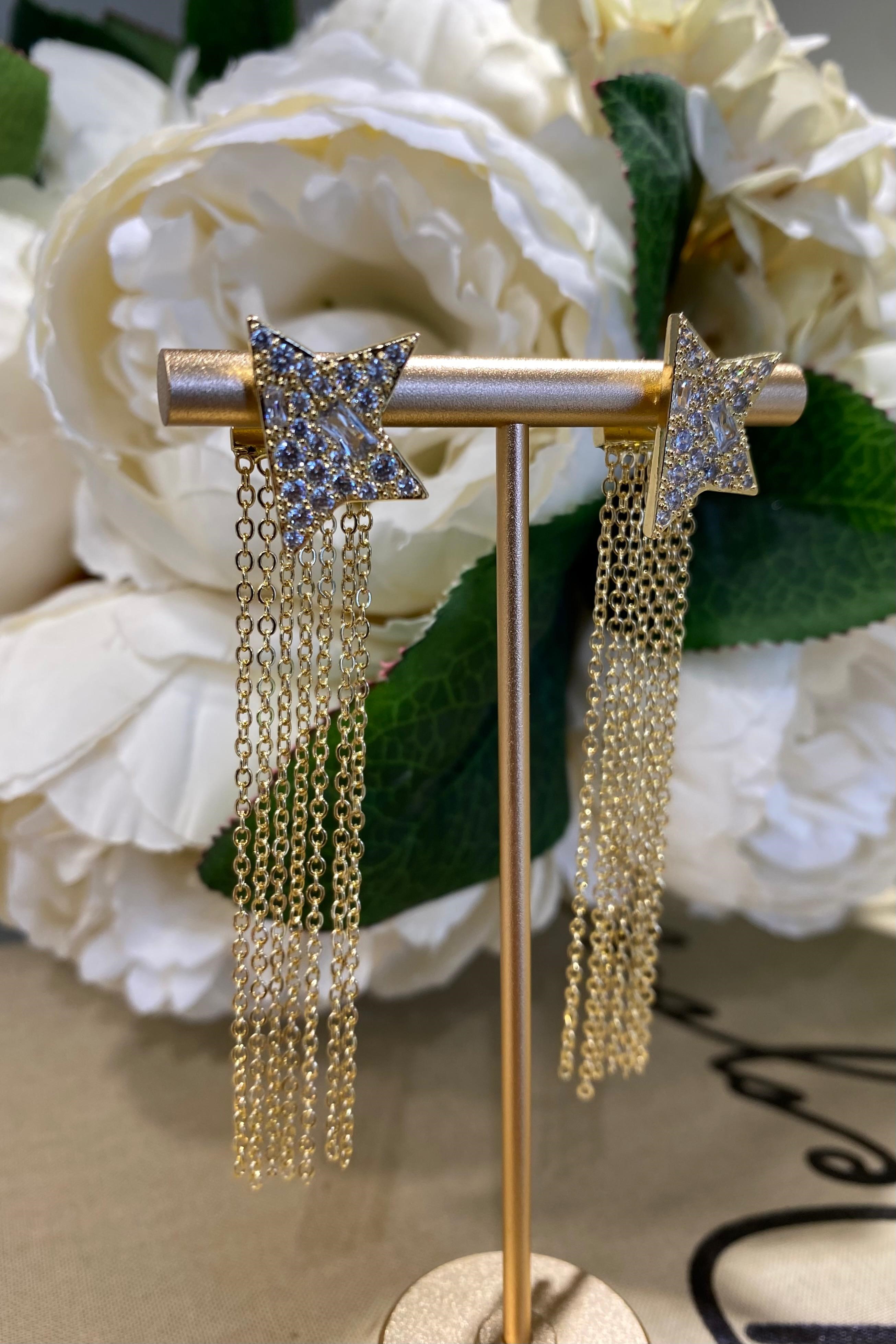 YILDIZ KESME TAŞLI SALLANTI KÜPE