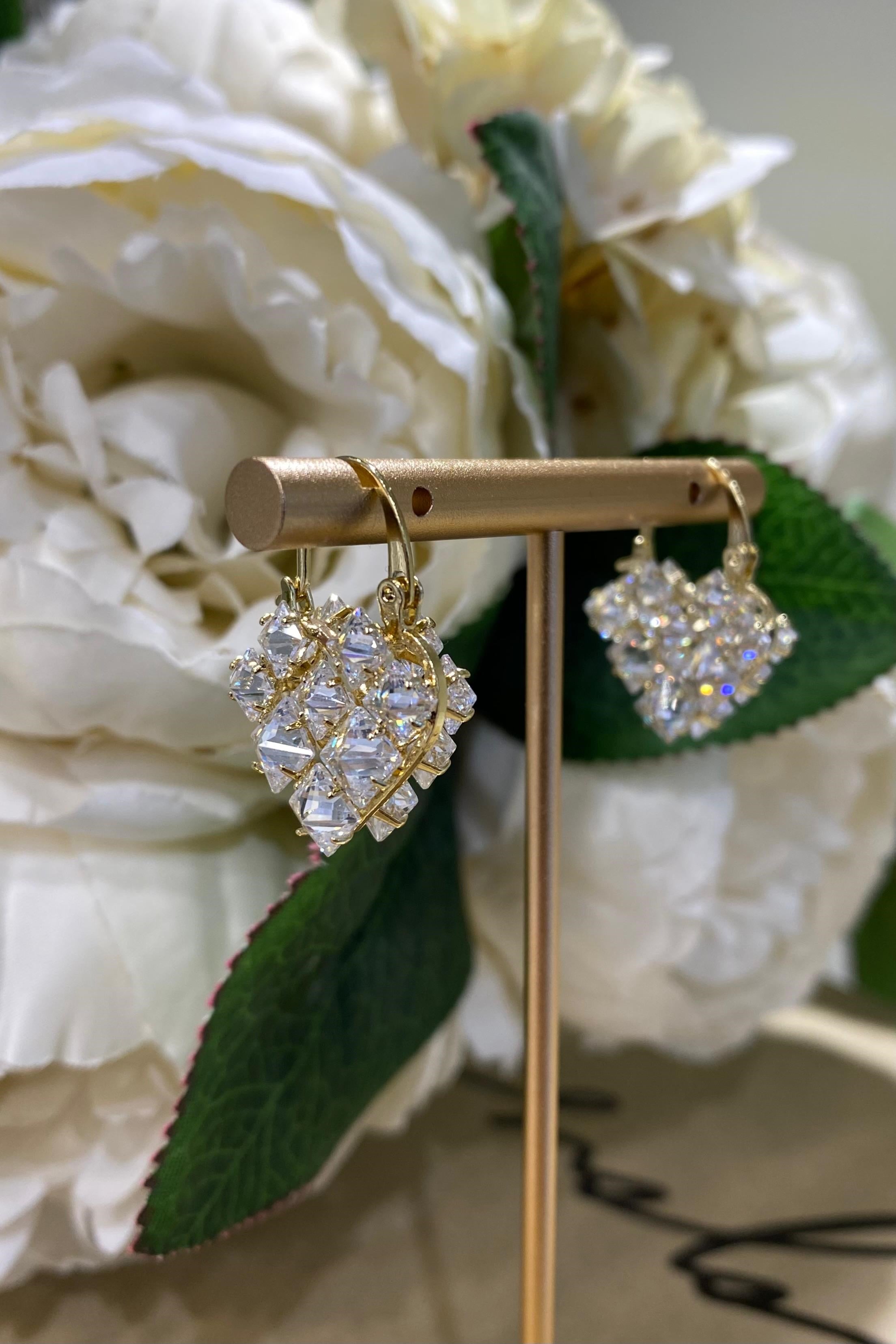 KESME TAŞLI KALP ÇANTA KÜPE