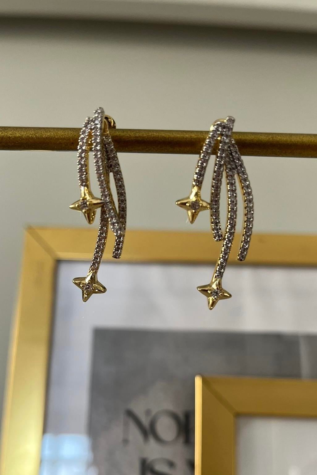 KAYAN YILDIZ TAŞLI KÜPE