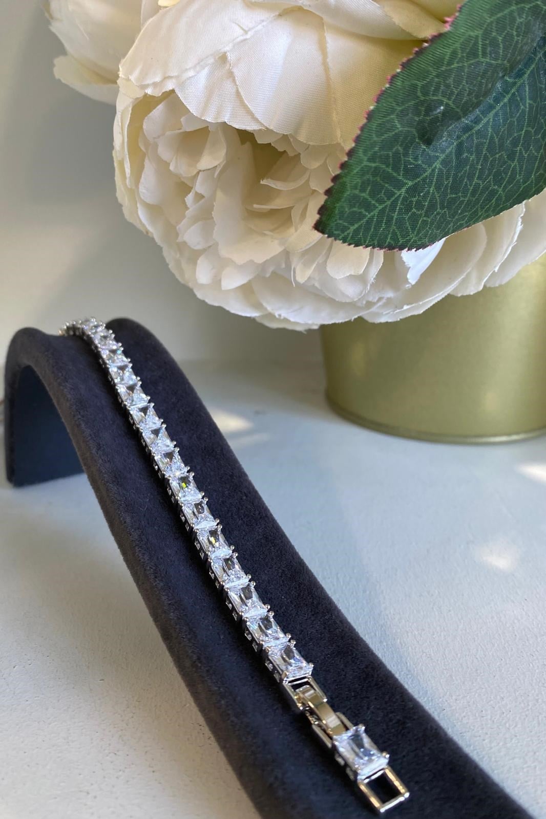 PARLAK BAGET TAŞLI BİLEZİK 0.5 MM