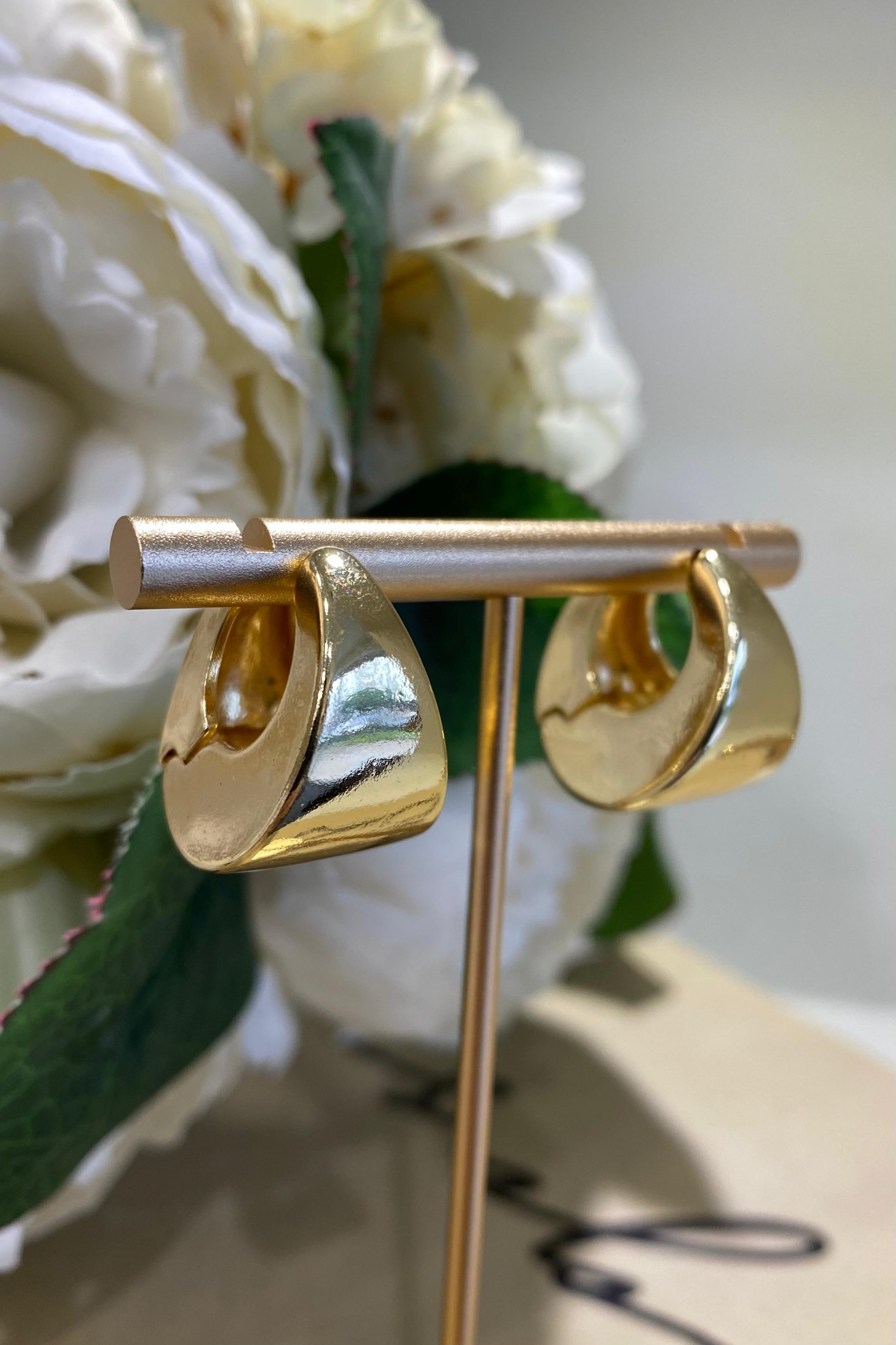 KÖŞELİ BOMBE DAMLA KÜPE