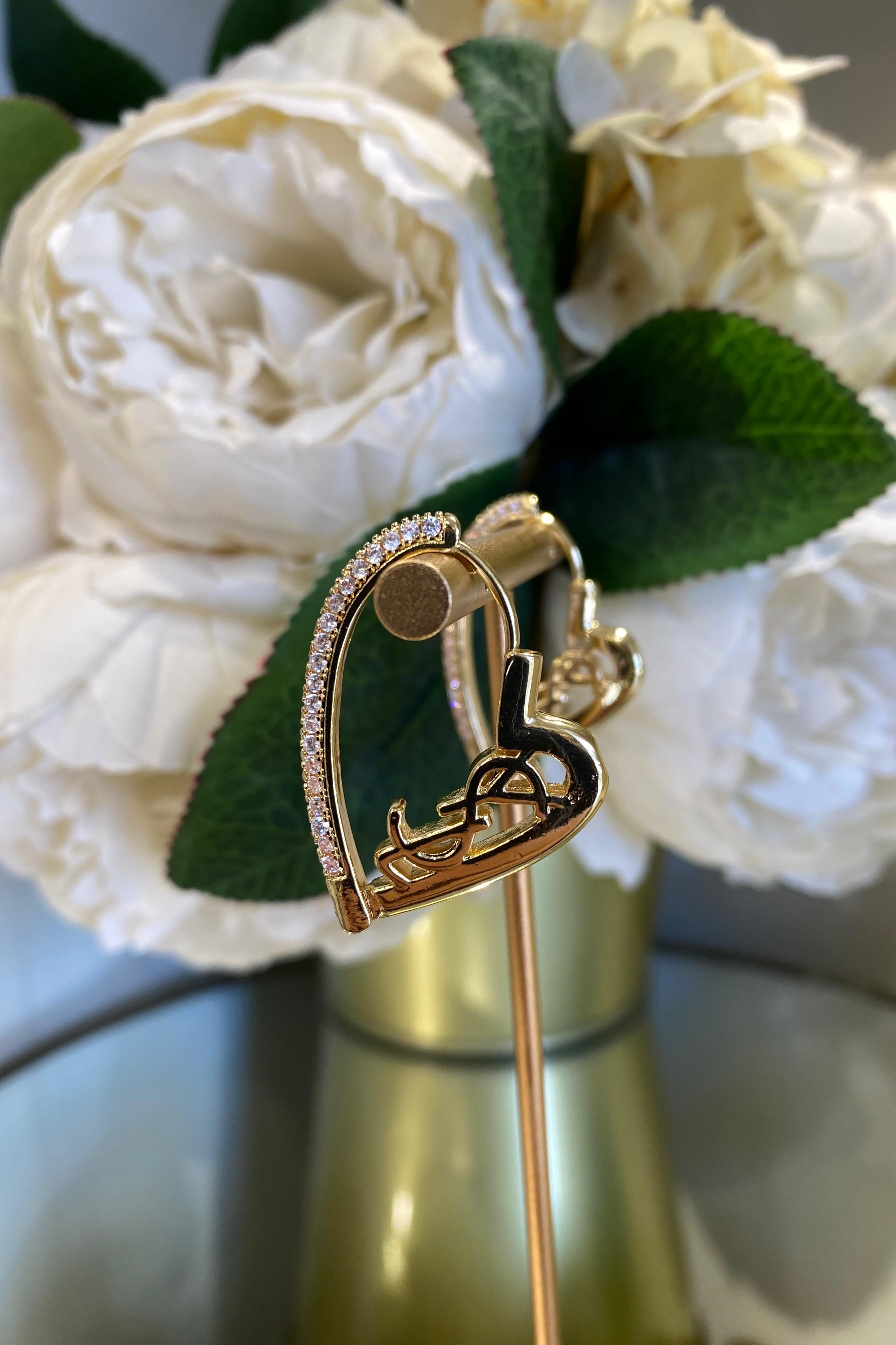 TAŞ ÇERÇEVELİ YSL KÜPE