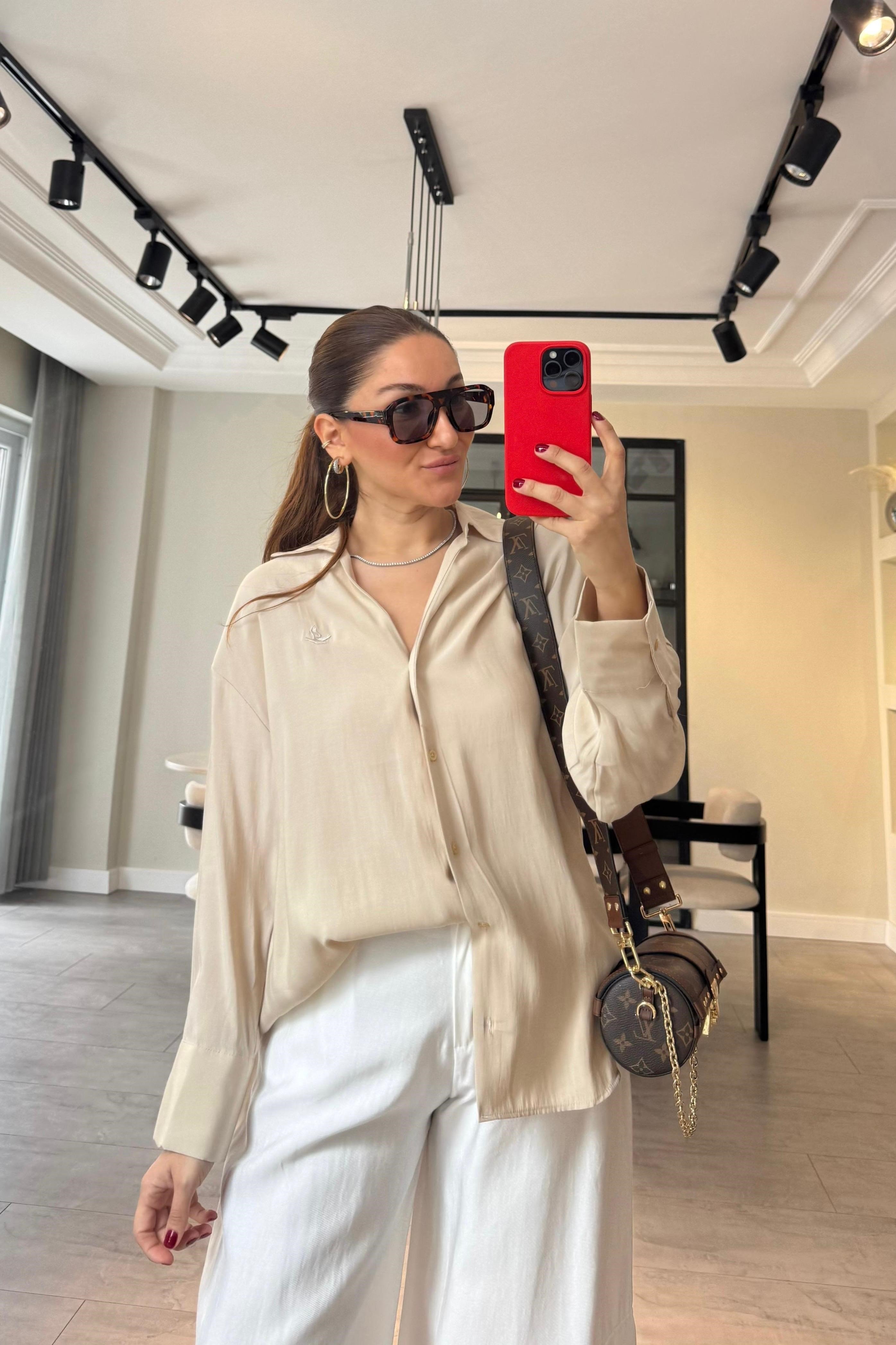 V YAKA KUŞ NAKIŞLI GÖMLEK