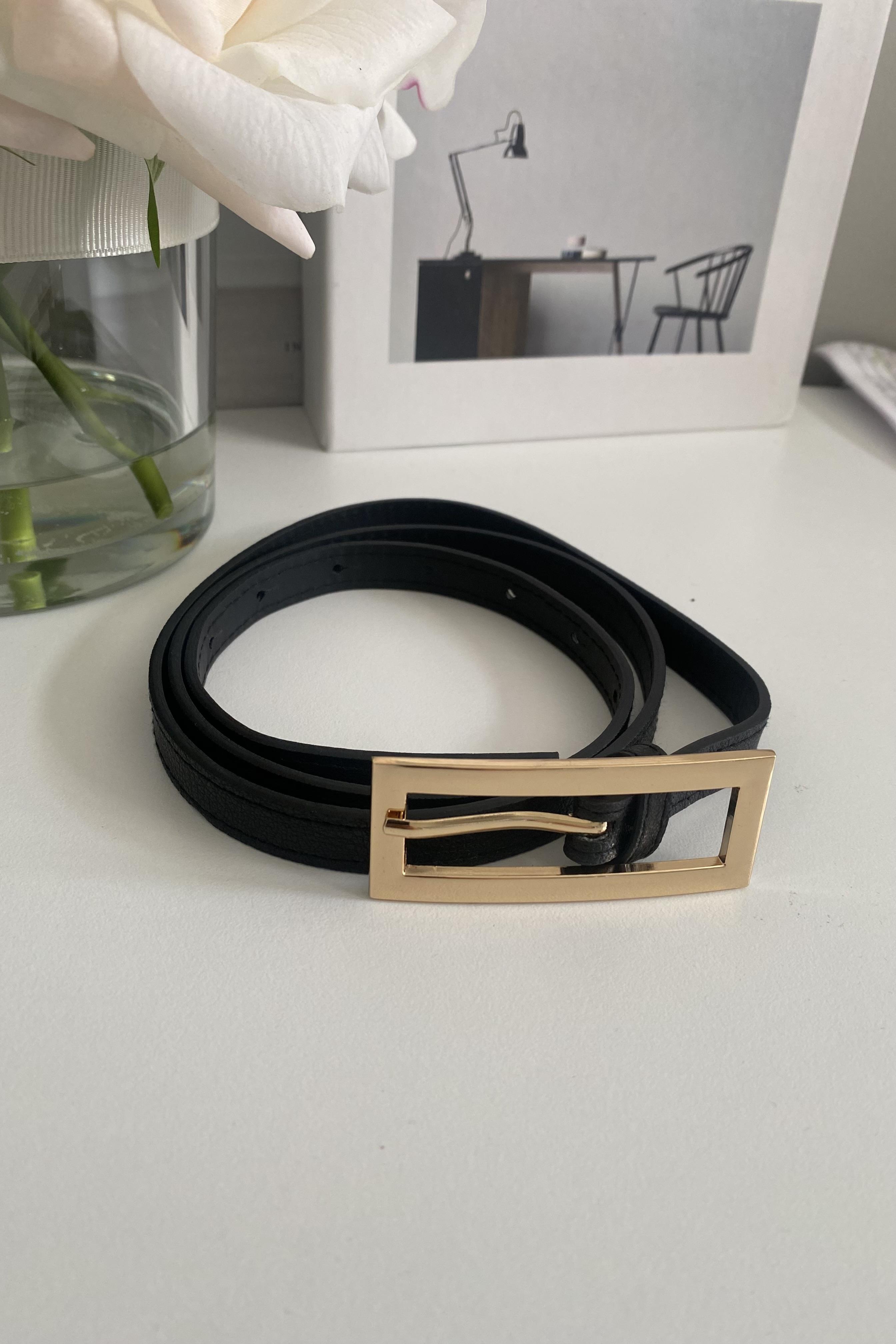 DİKDÖRTGEN TOKALI GOLD KEMER