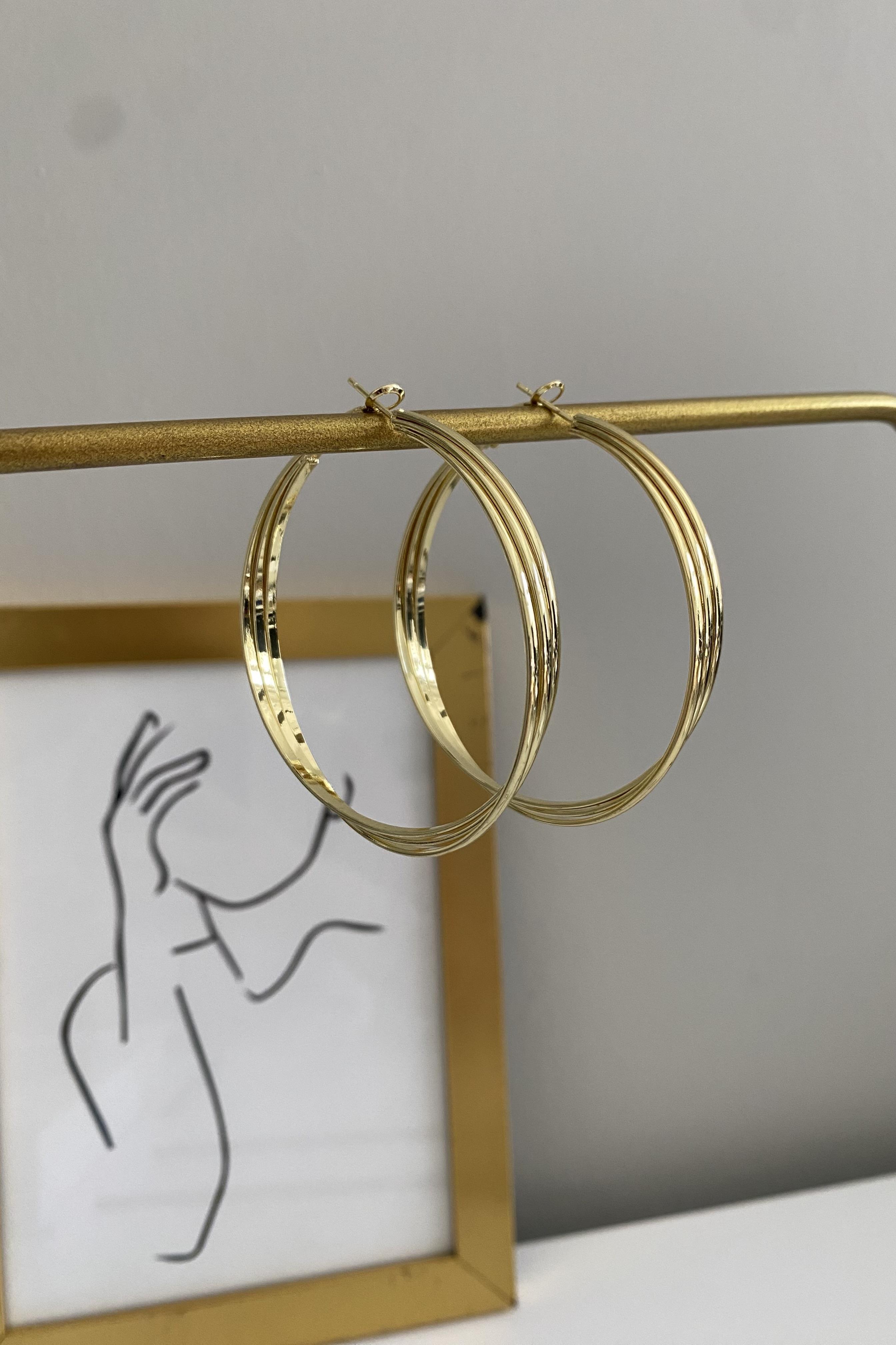 ÜÇLÜ KIVRIM HALKA KÜPE 6cm