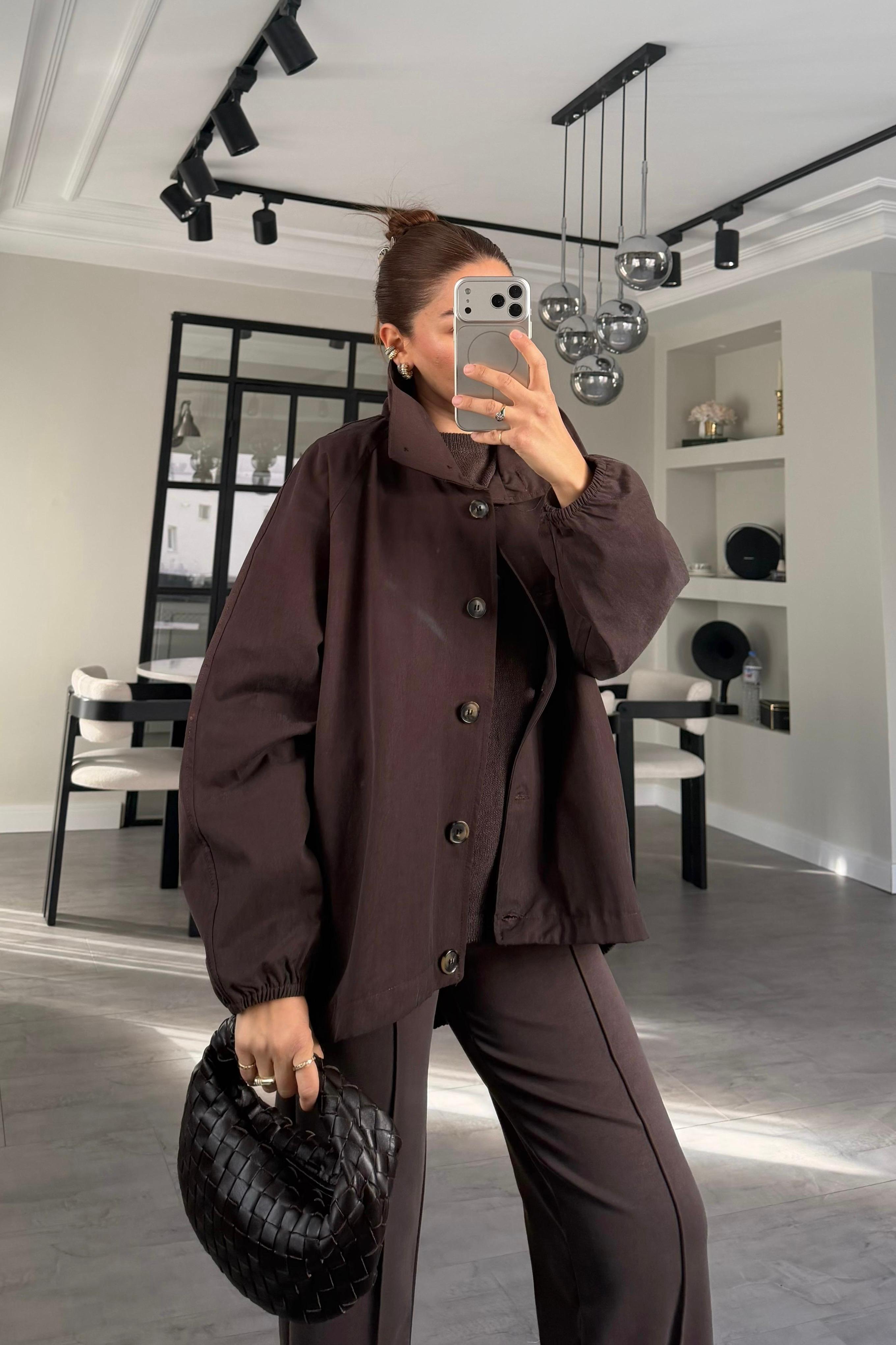 KOLLARI LASTİKLİ OVERSİZE TRENÇKOT/9627