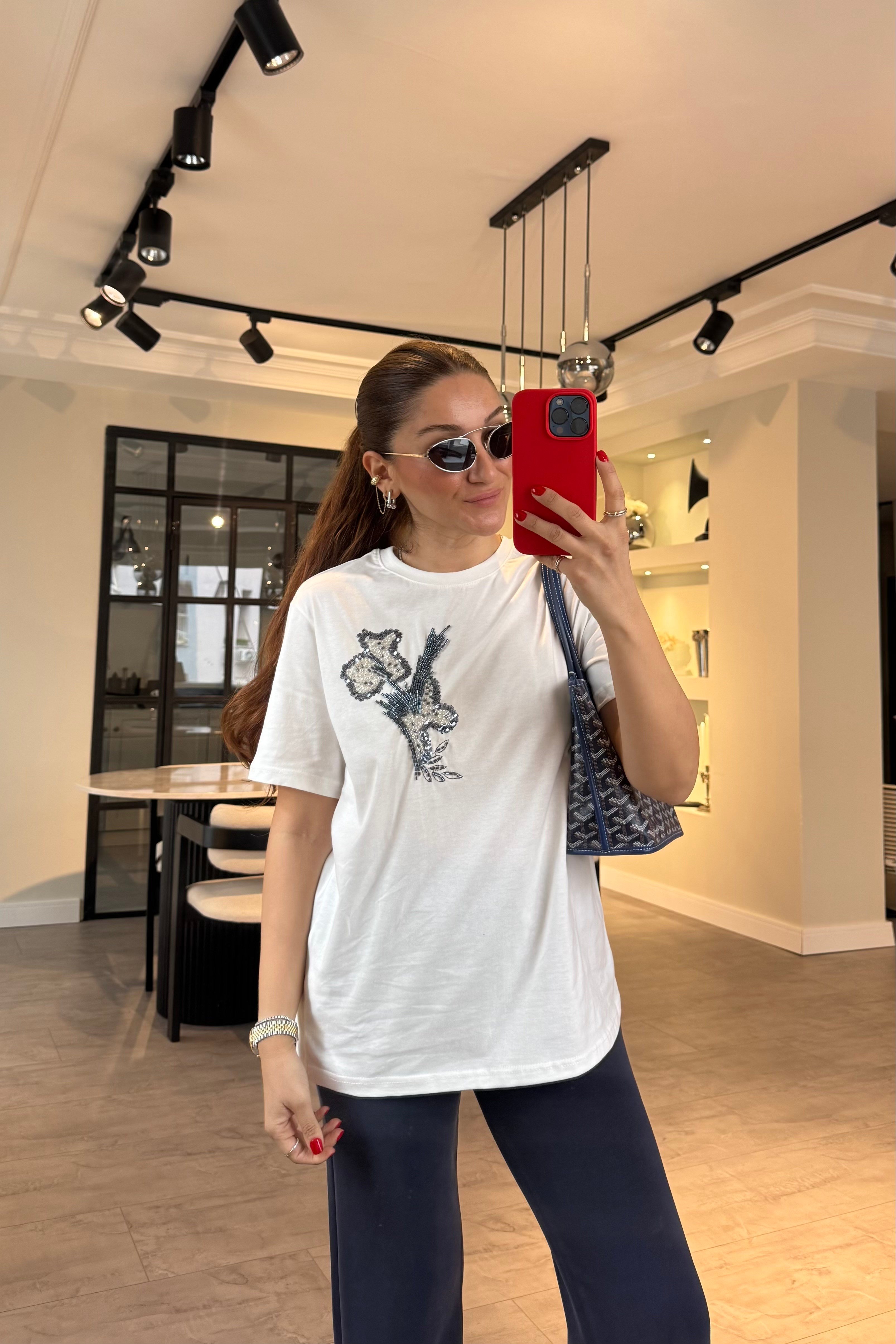 BONCUK İŞLMELİ T-SHIRT