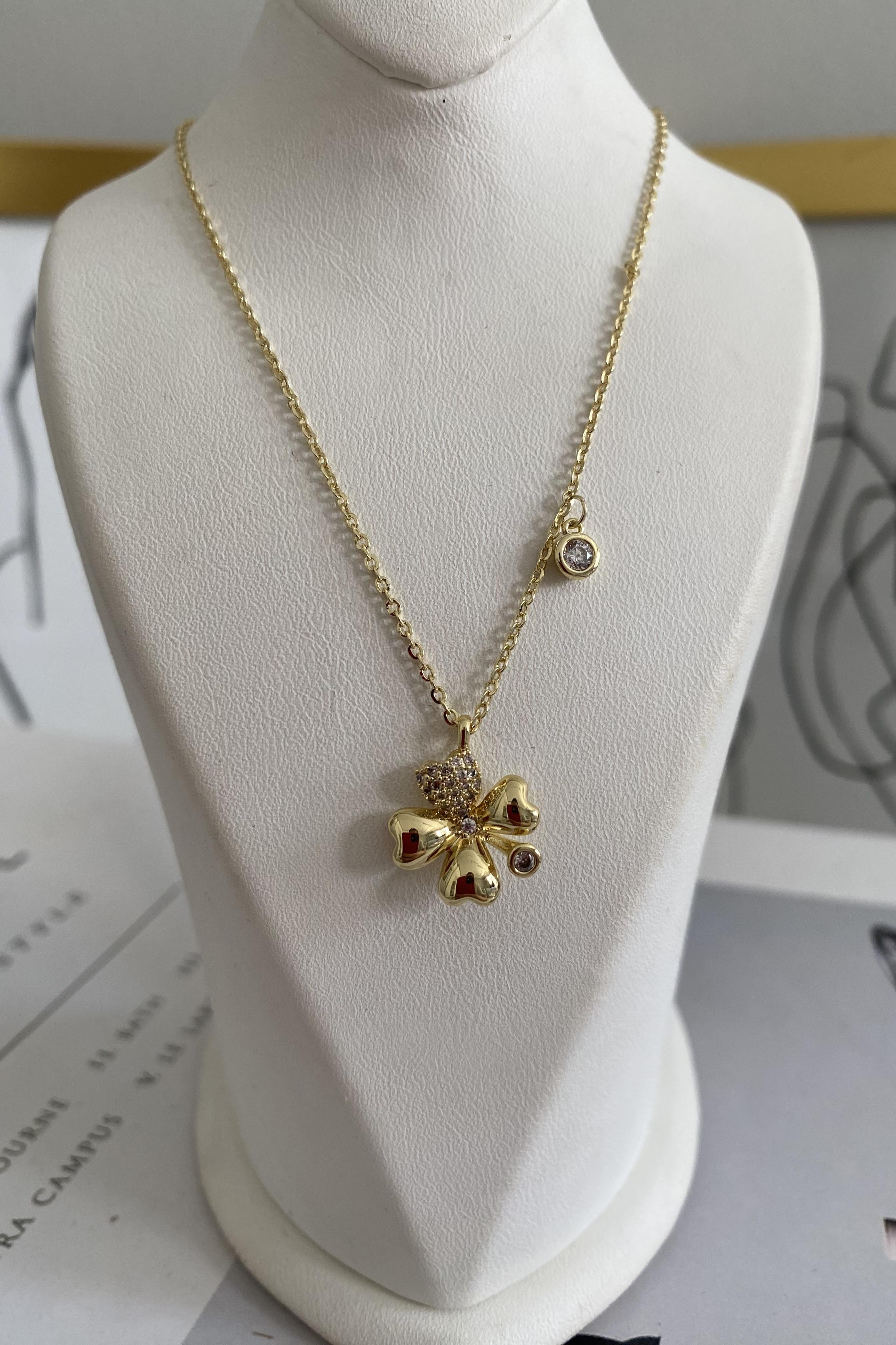 KALP TAŞLI YONCA KOLYE