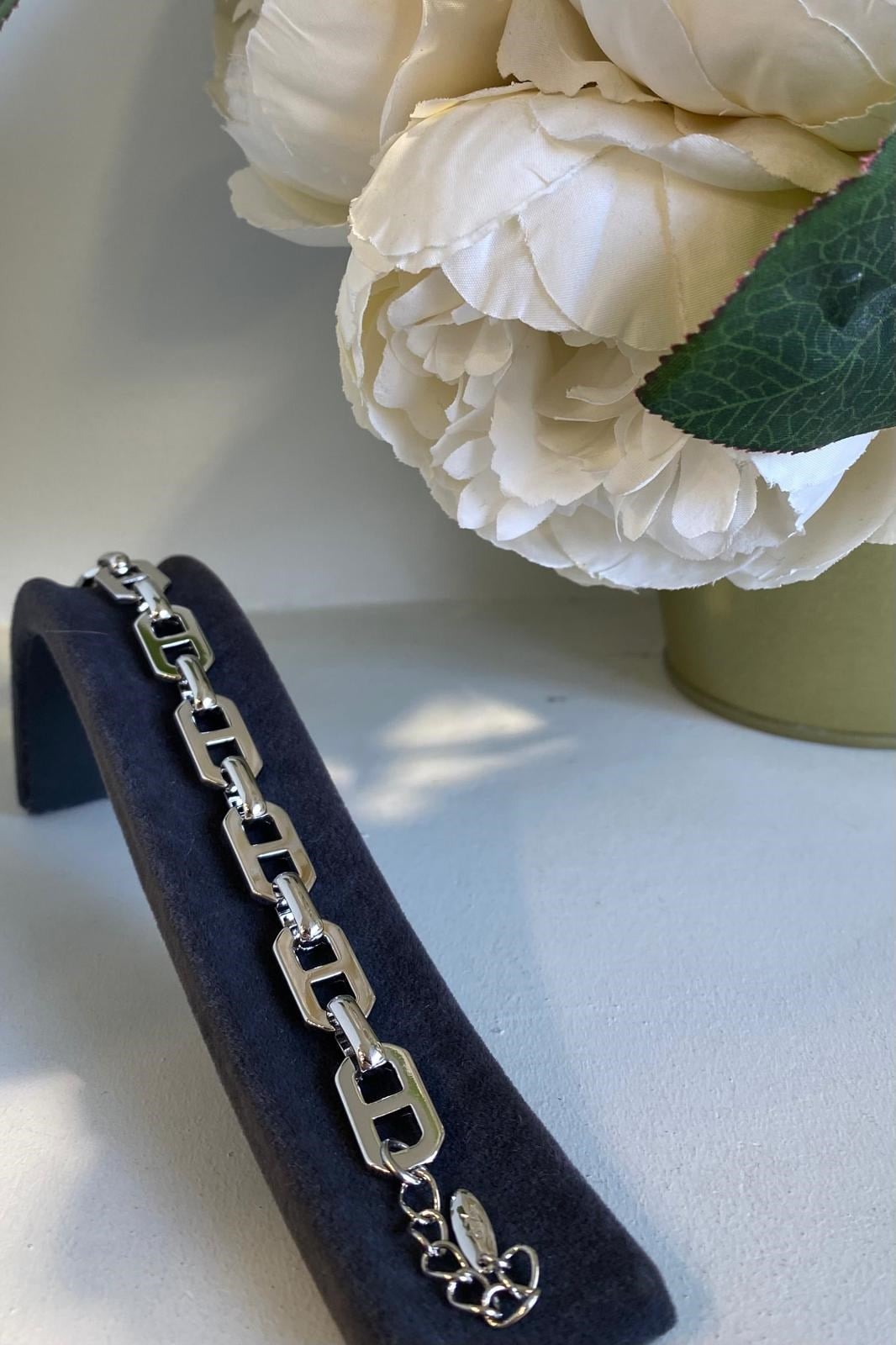 SEKİZ MODEL BİLEZİK