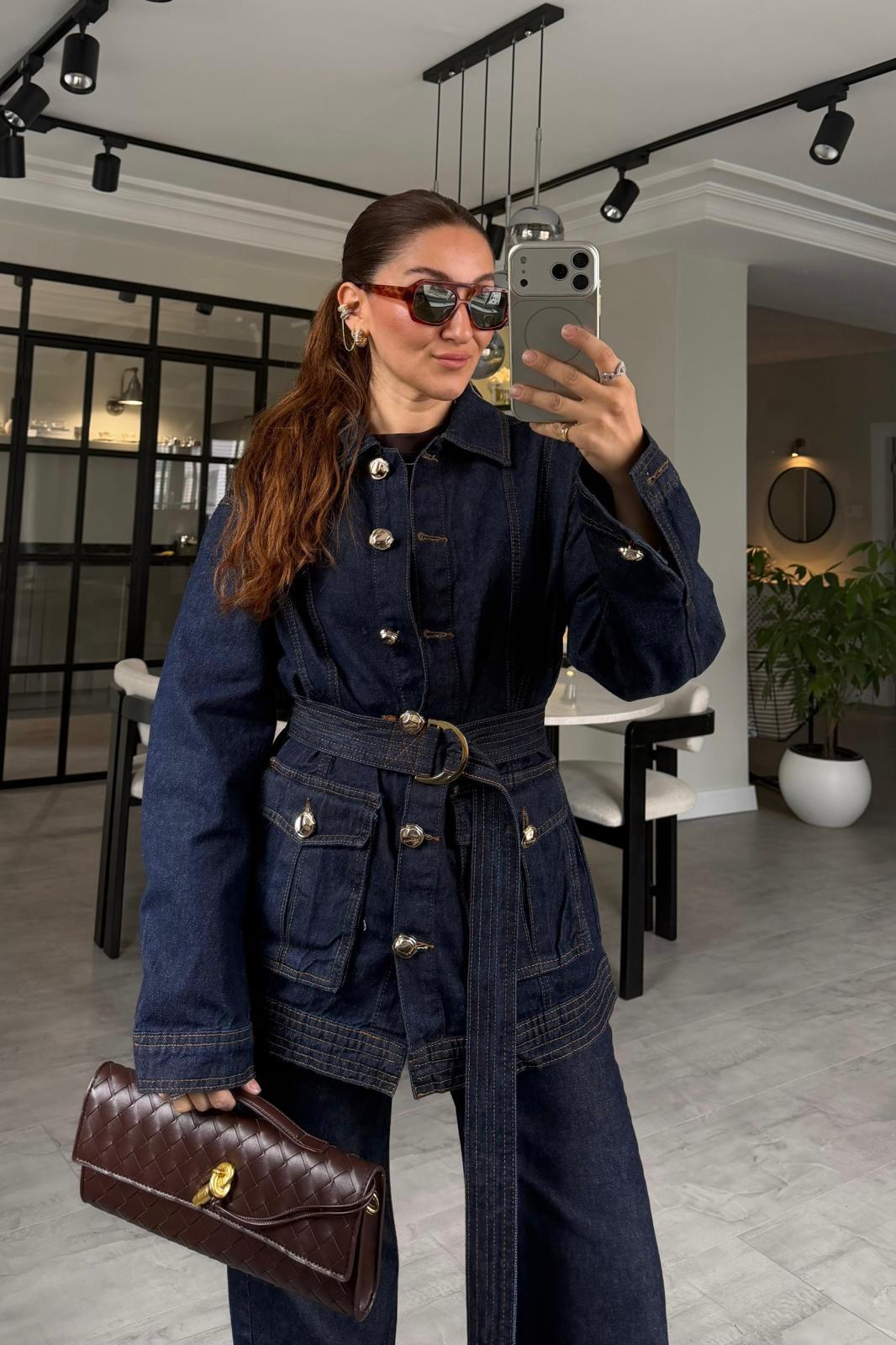 GOLD DÜĞMELİ KEMERLİ DENİM CEKET