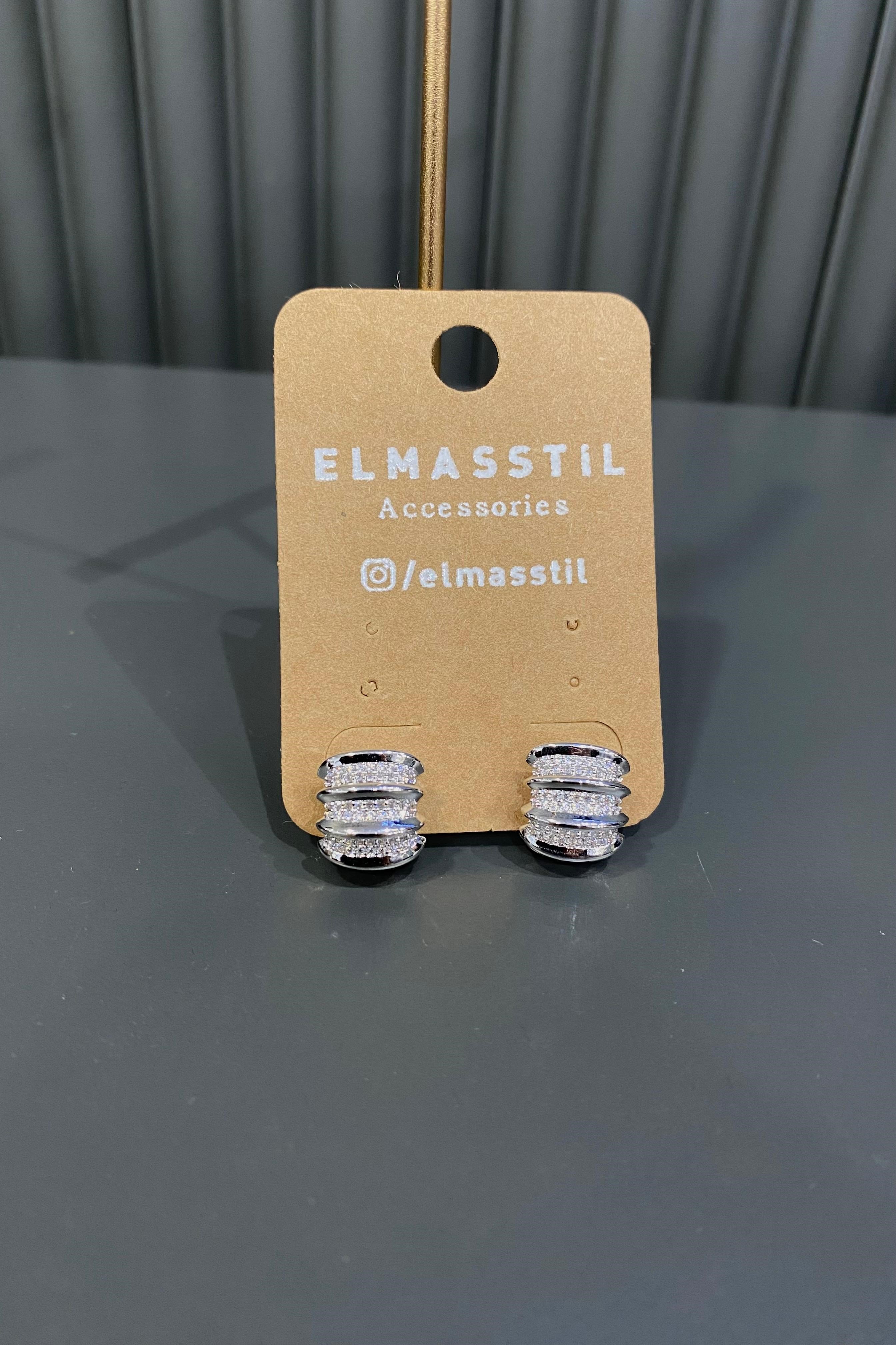 ÇİZGİ SIRALI TAŞLI KÜPE