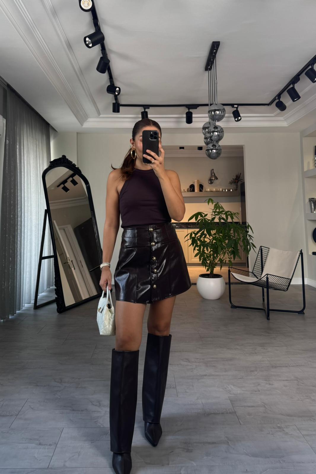 GOLD DÜĞMELİ DERİ MİNİ ETEK/1156