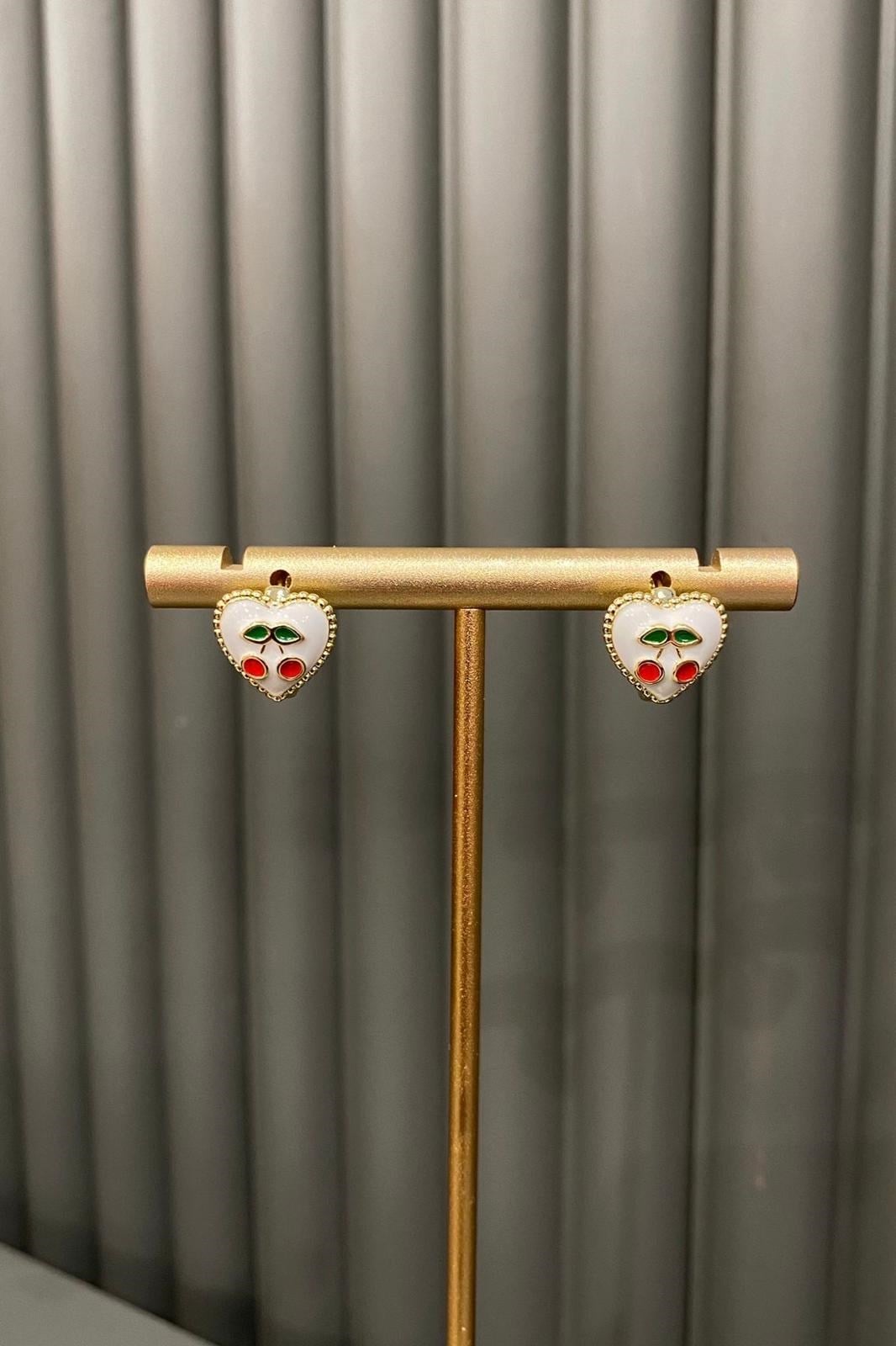 BEYAZ MİNELİ KALP KİRAZ KÜPE