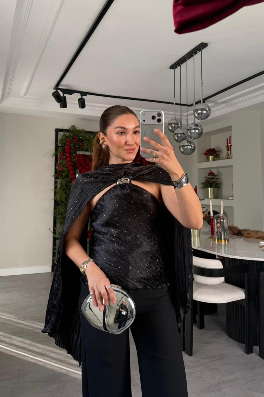 PELERİNLİ HALTER YAKA TAŞLI BLUZ/31347