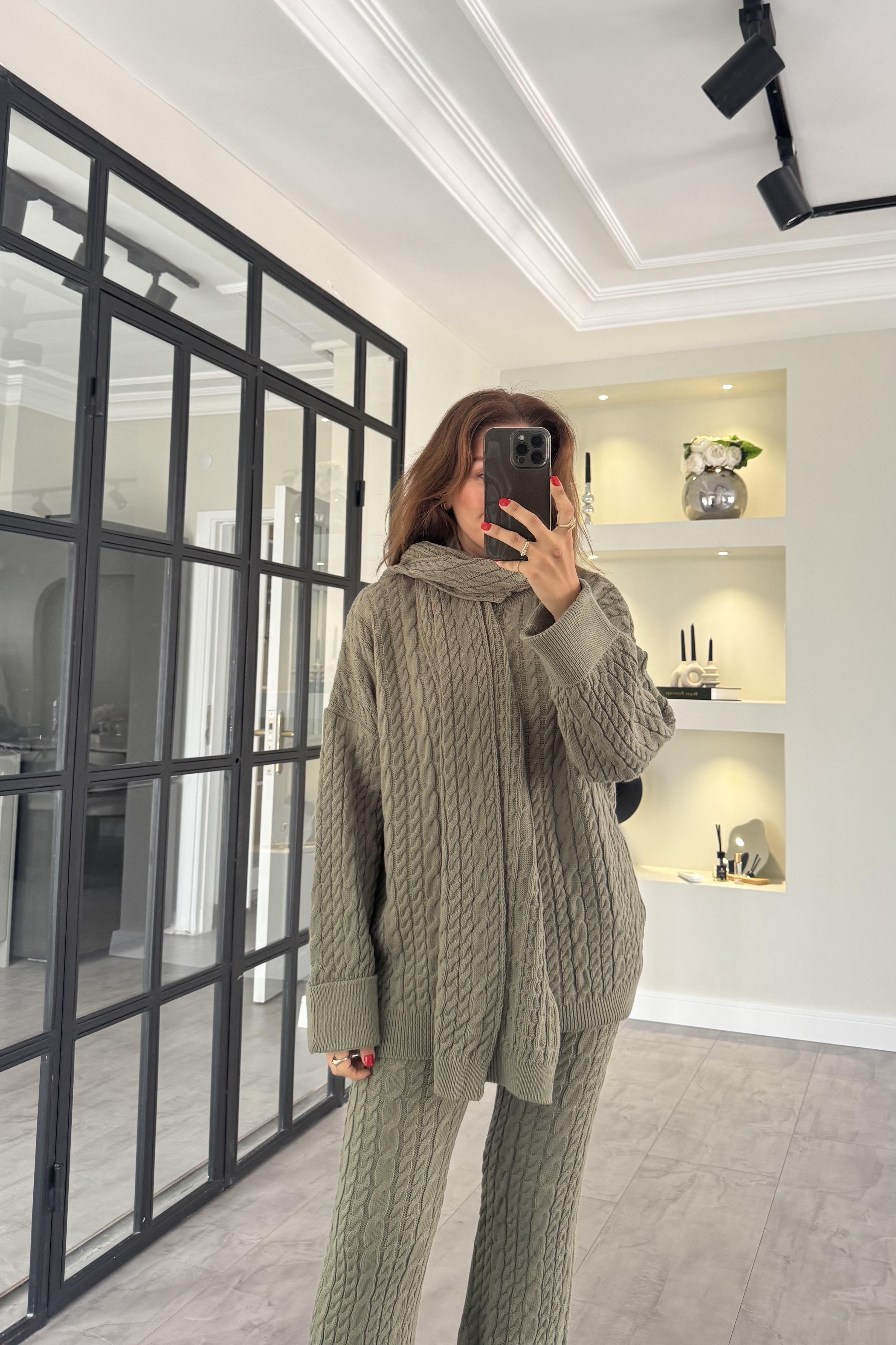 SAÇ ÖRGÜLÜ ATKILI TRİKO TAKIM/5246