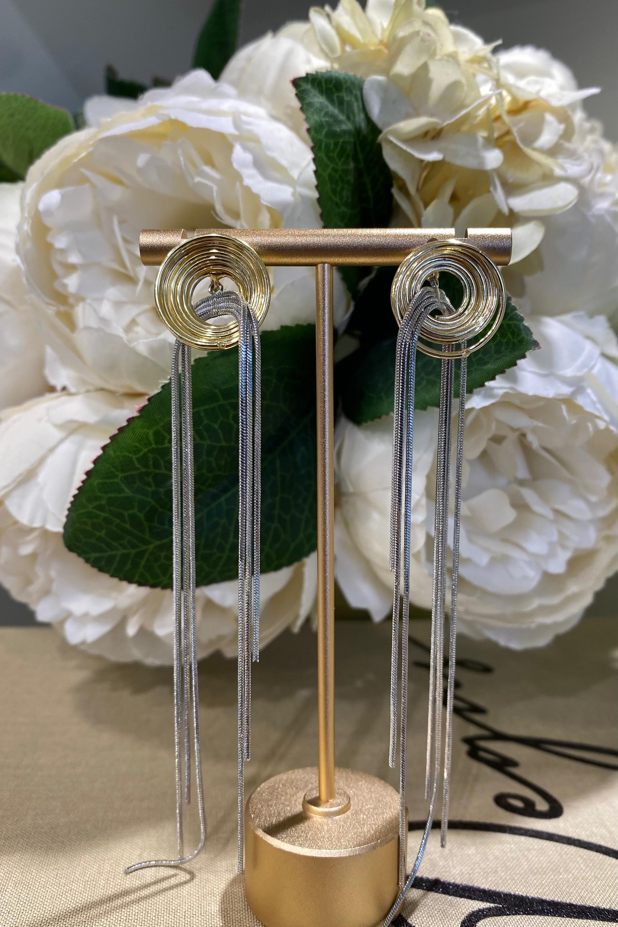 GEÇİRMELİ SALLANTI KÜPE