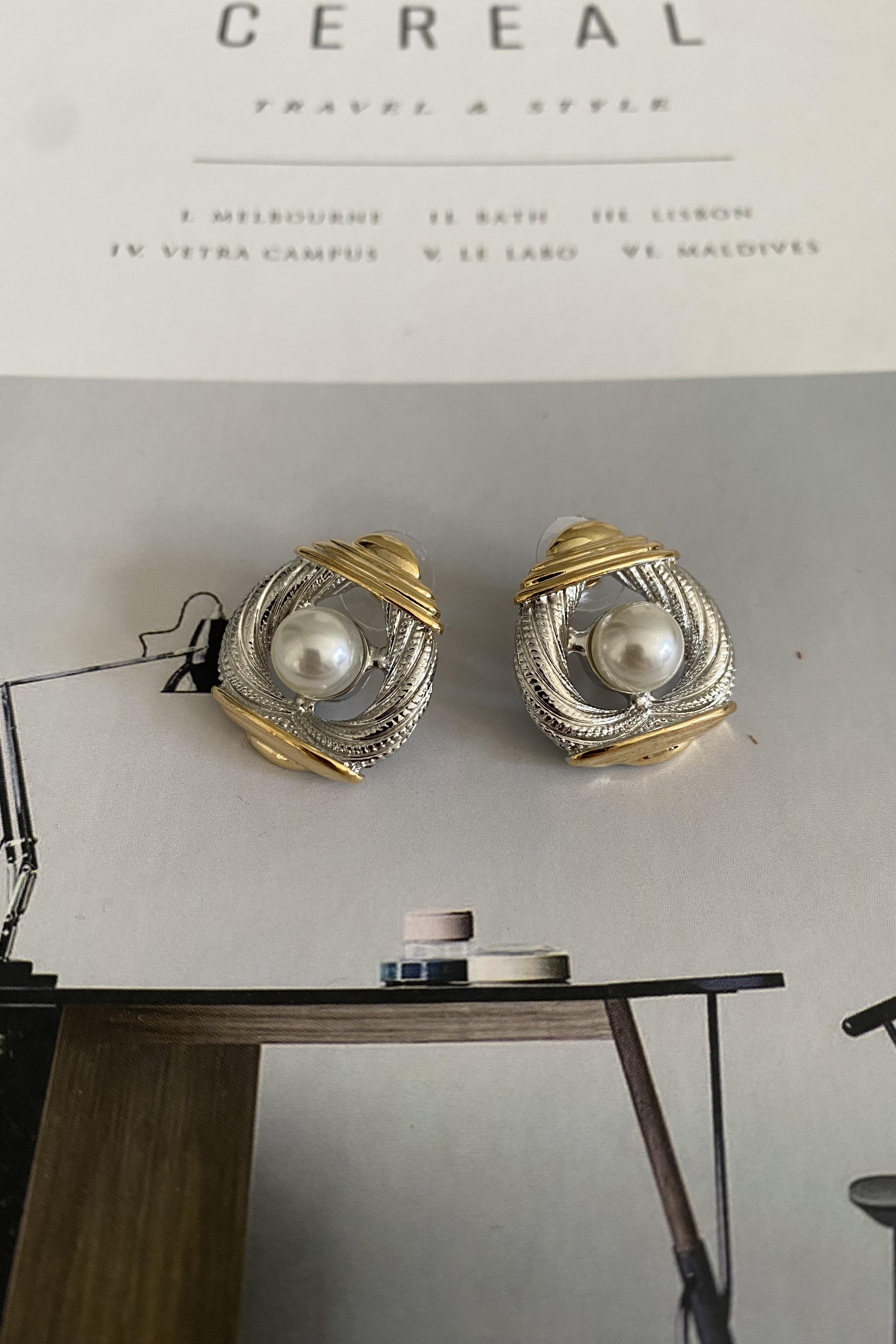 YUVARLAK İNCİLİ KÜPE