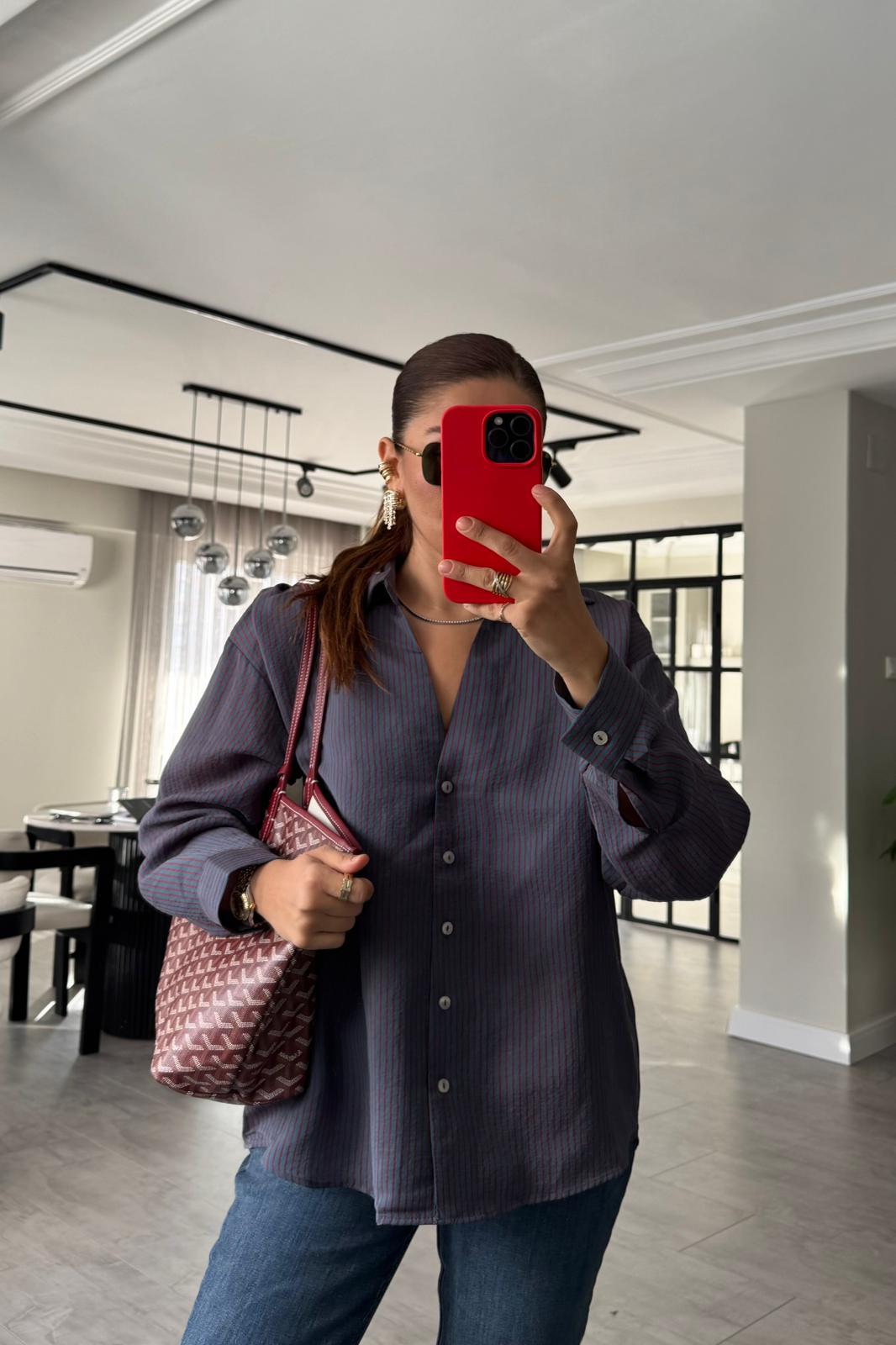 V YAKA ÇİZGİLİ GÖMLEK / 4906