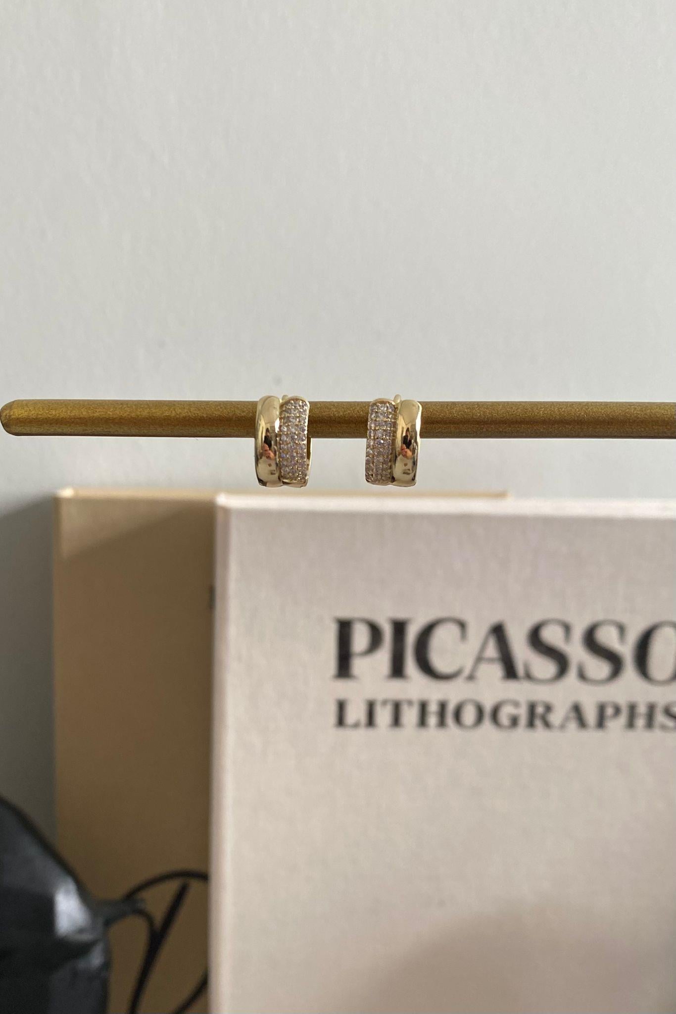 TEK SIRA TAŞLI KALIN HALKA KÜPE 1cm