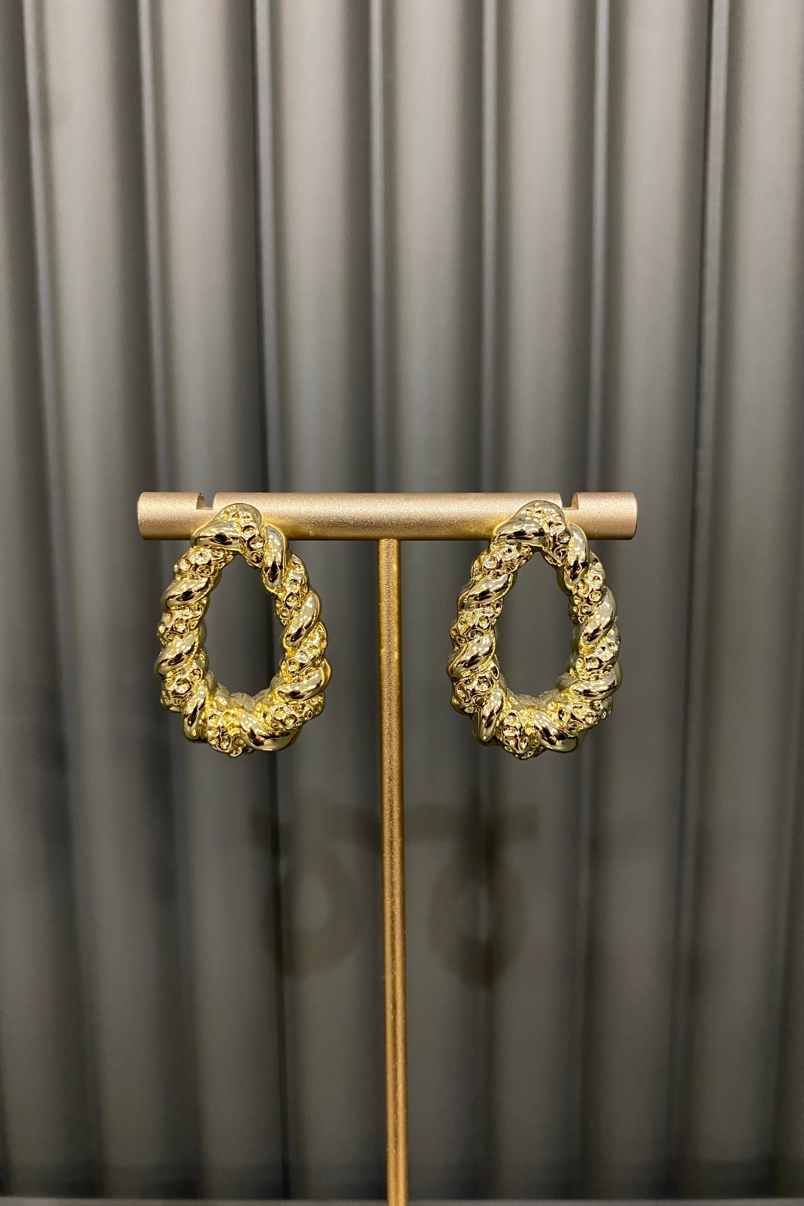 OVAL TIRTIL KÜPE